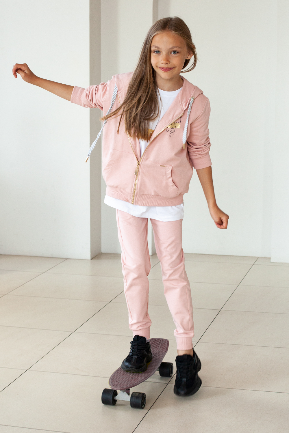 картинка Джемпер для девочки пудровый от магазина Одежда+