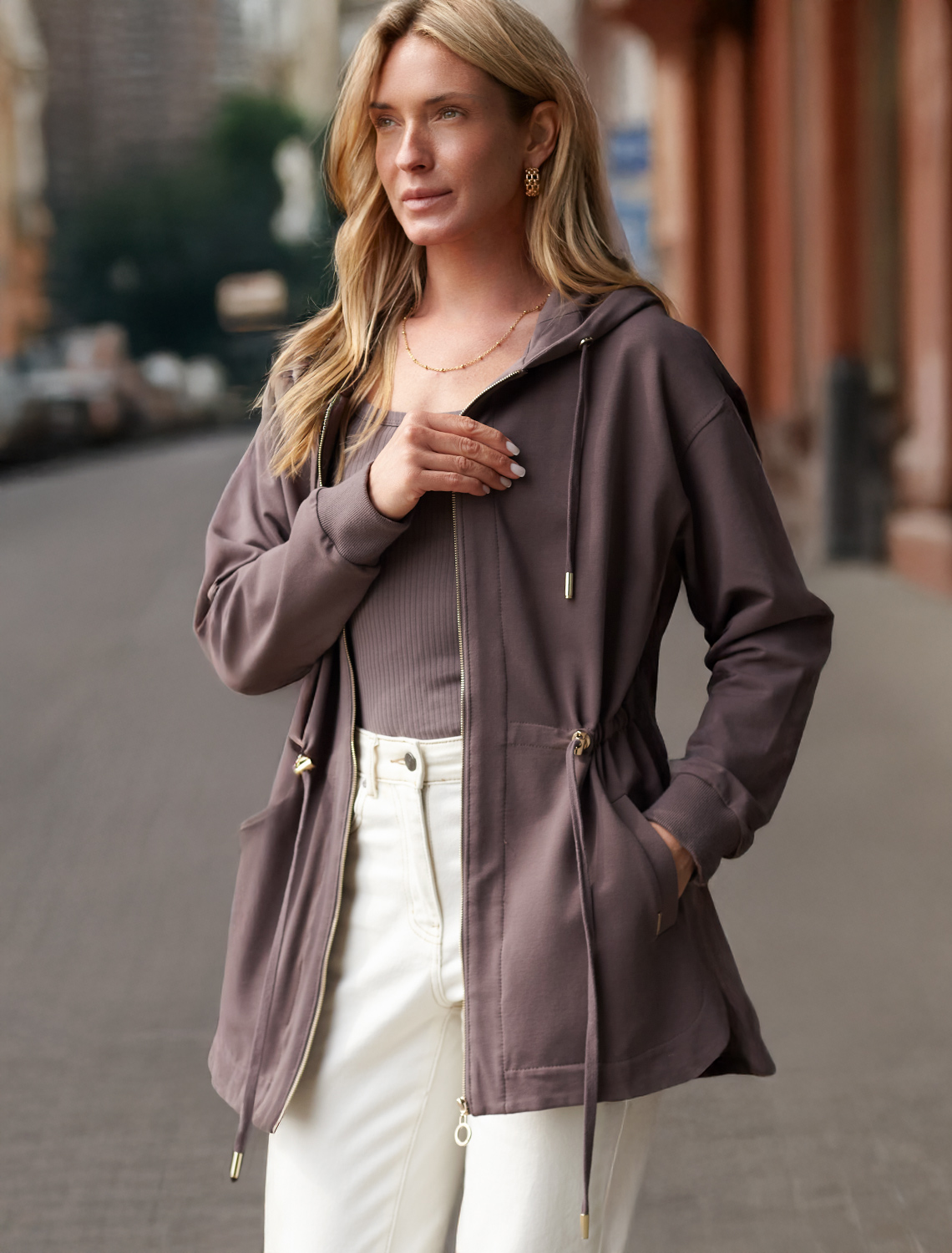 картинка Джемпер женский кофейный от магазина Одежда+