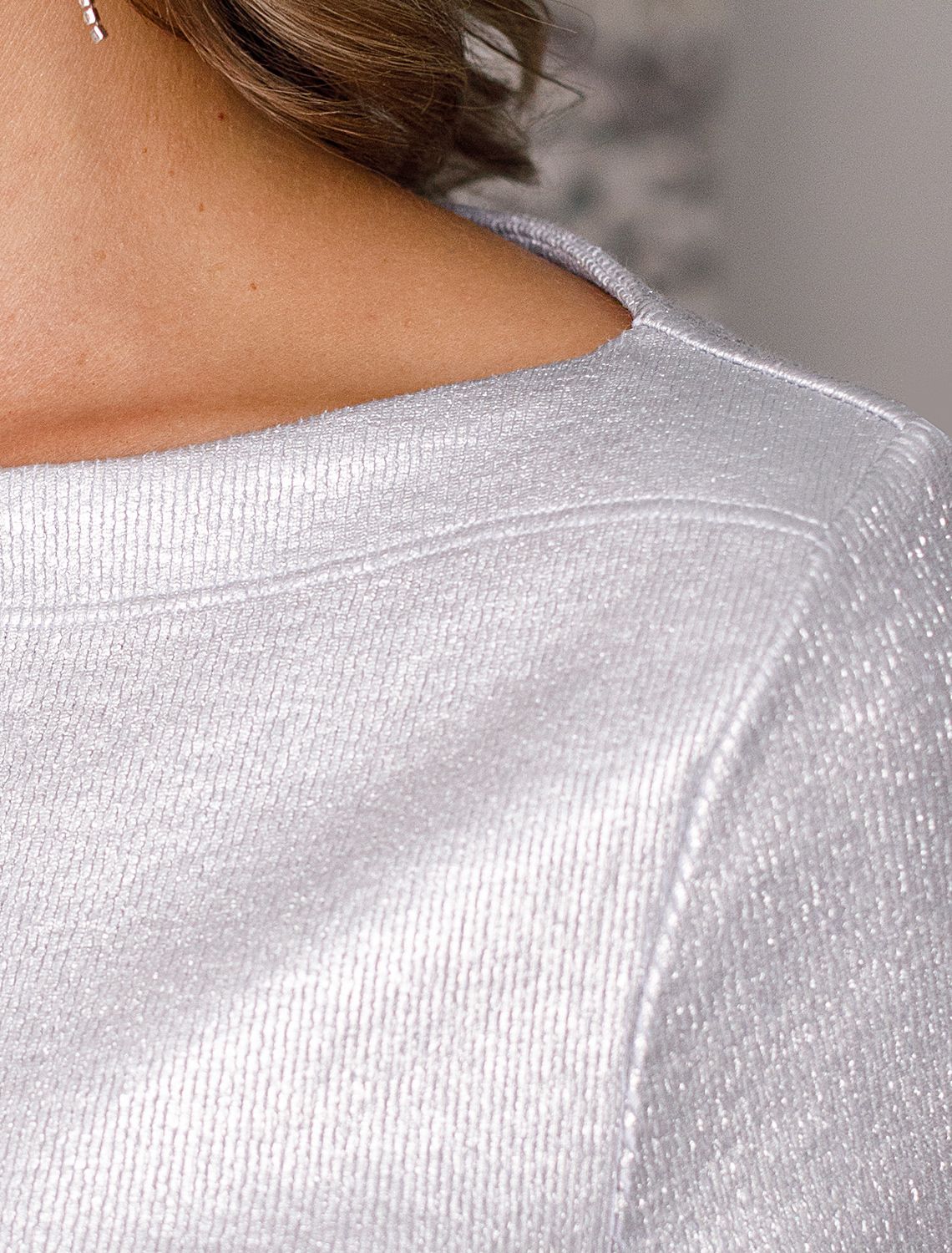 картинка Футболка женская матовое серебро магазин Одежда+ являющийся официальным дистрибьютором в России 