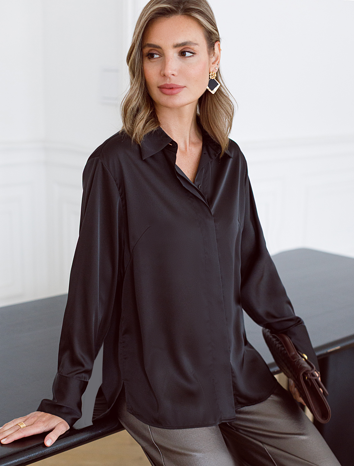 картинка Блузка женская черный магазин Одежда+ являющийся официальным дистрибьютором в России 