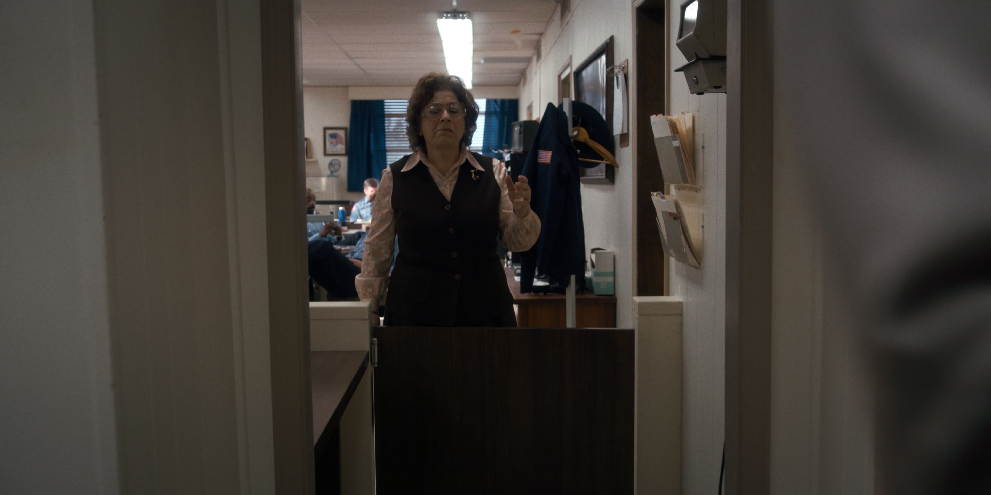 Stranger Things (2016), wide, 2.00:1 — film still