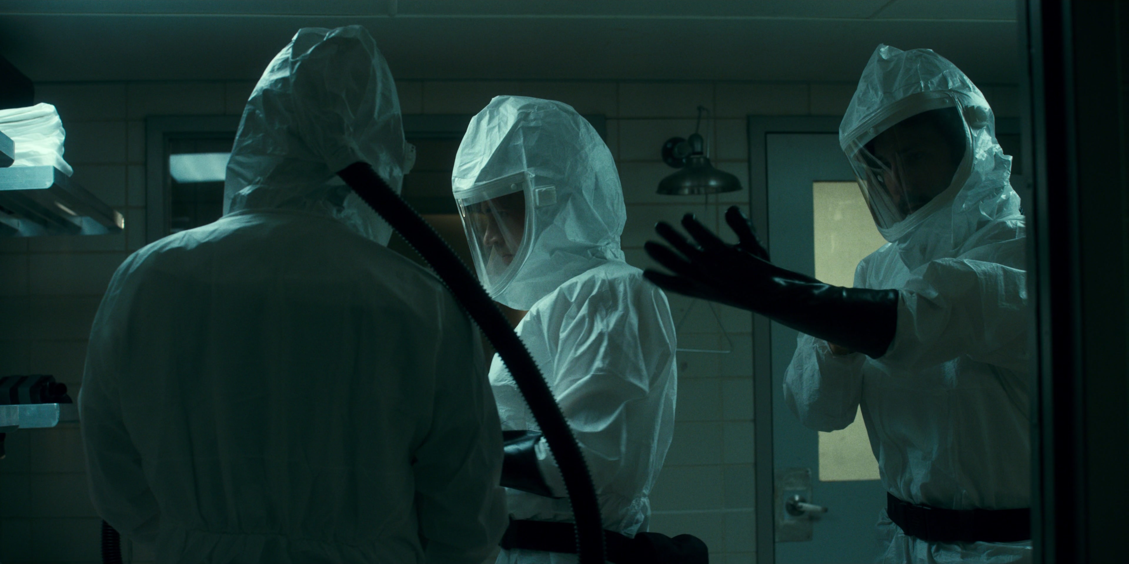 Stranger Things (2016), wide, 2.00:1 — film still