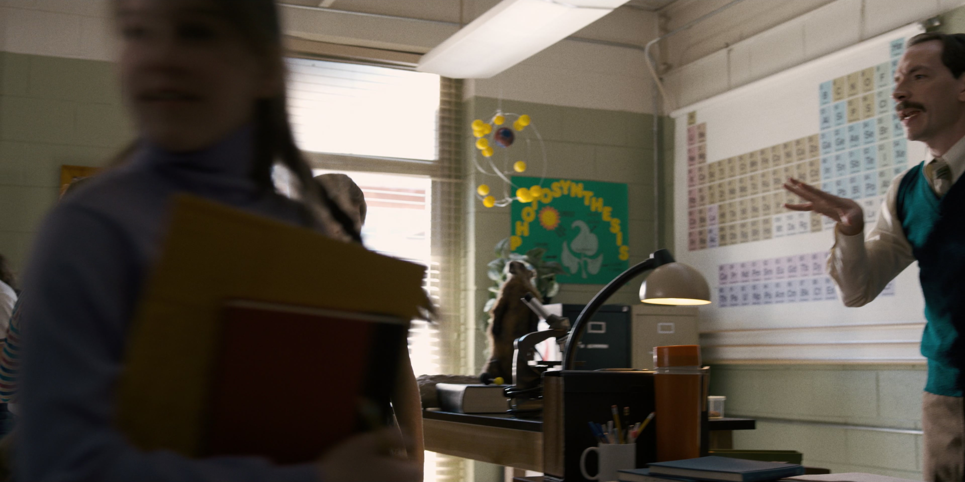 Stranger Things (2016), wide, 2.00:1 — film still