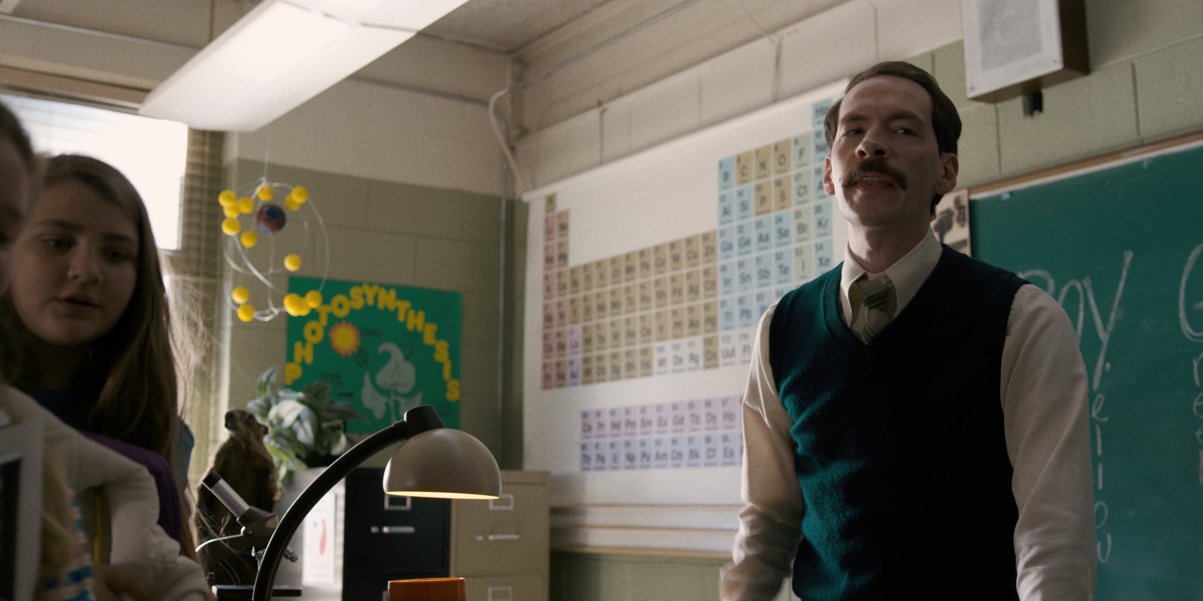 Stranger Things (2016), wide, 2.00:1 — film still