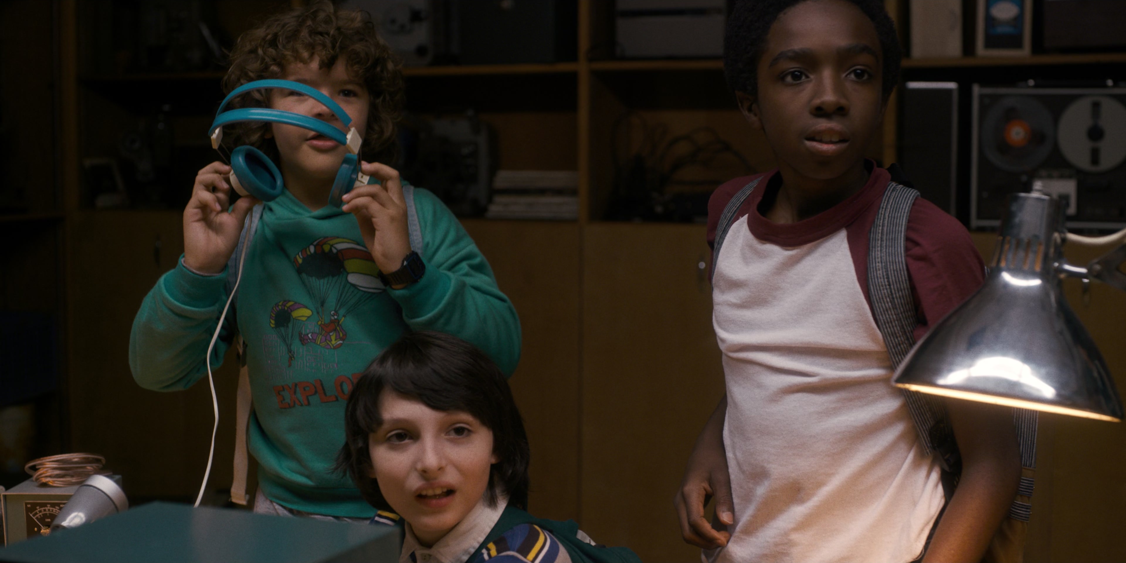 Stranger Things (2016), wide, 2.00:1 — film still