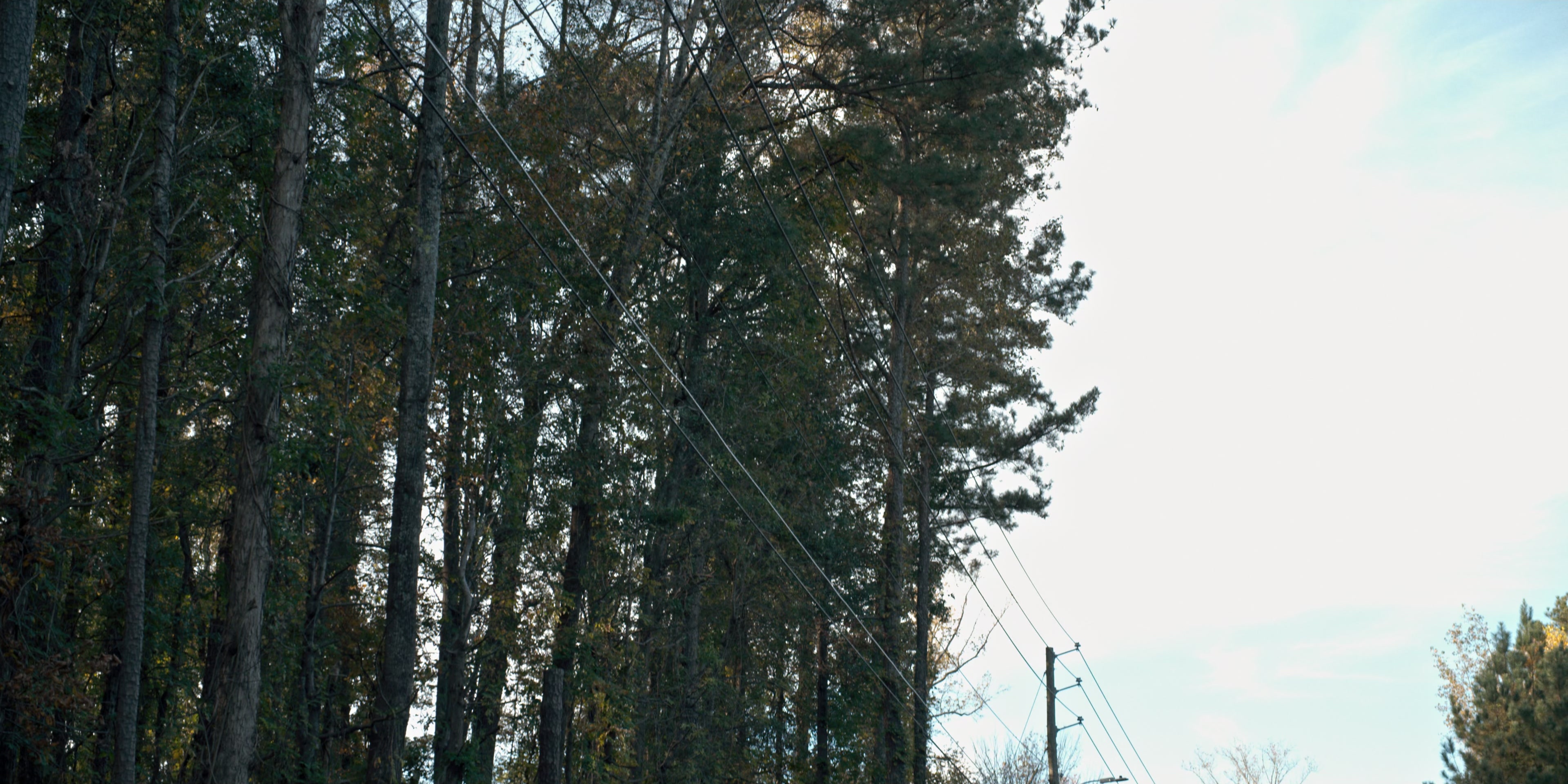 Stranger Things (2016), wide, 2.00:1 — film still