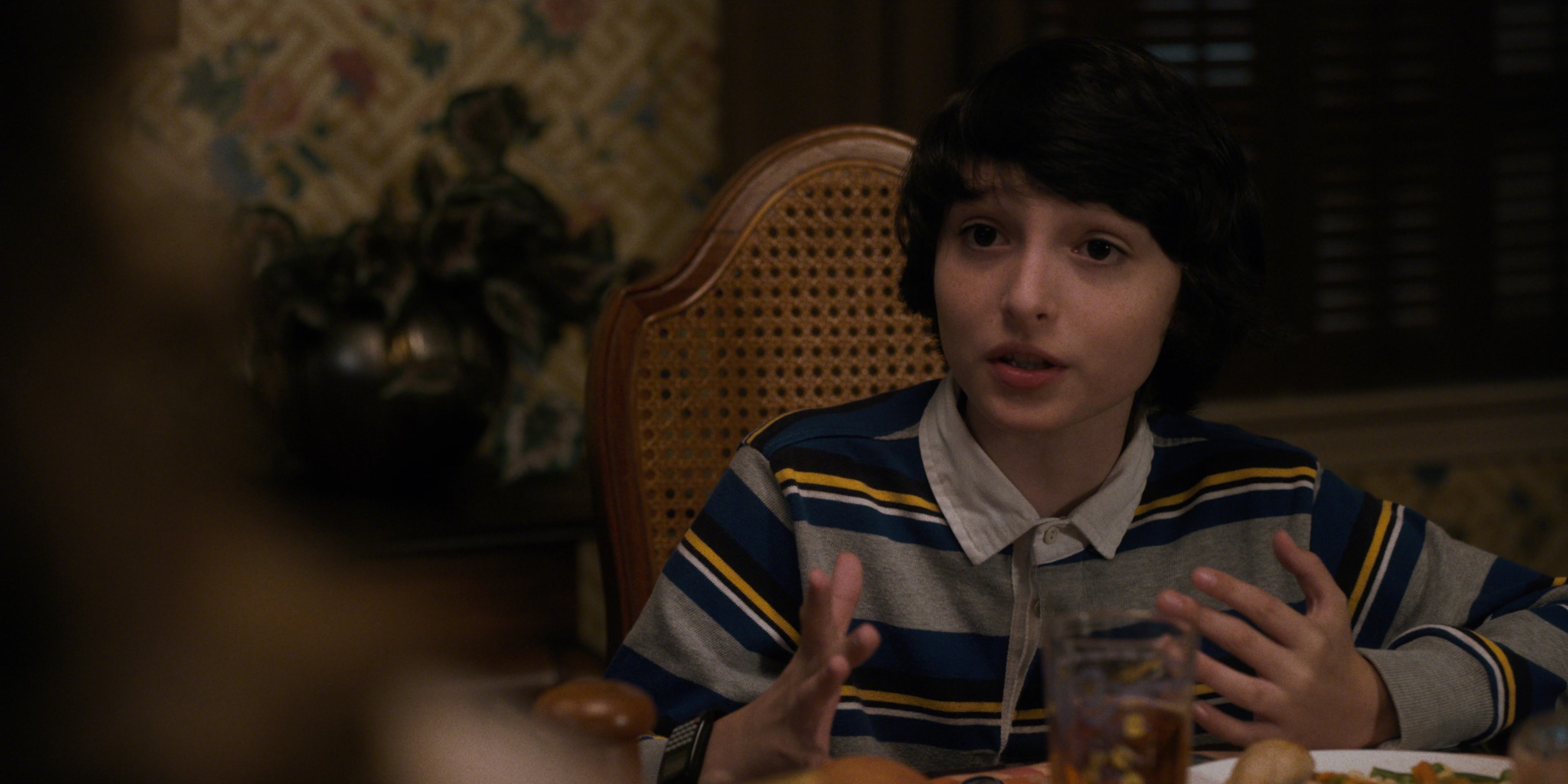 Stranger Things (2016), medium, 2.00:1 — film still