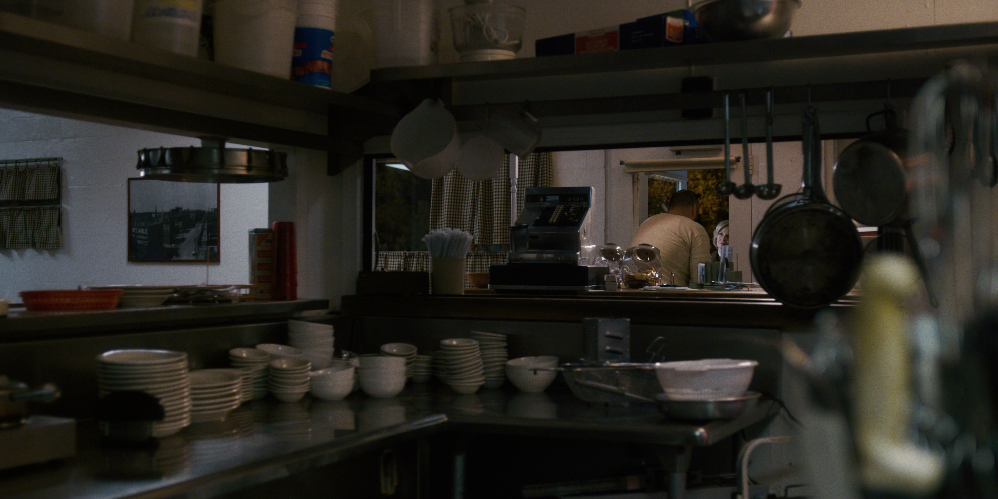 Stranger Things (2016), unknown, 2.00:1 — film still