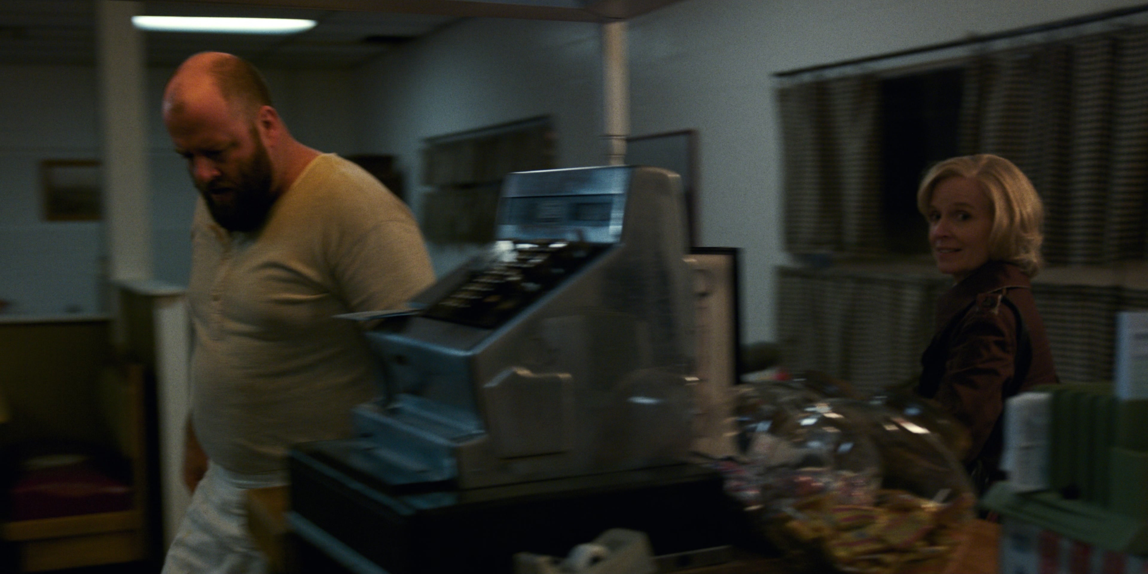 Stranger Things (2016), wide, 2.00:1 — film still