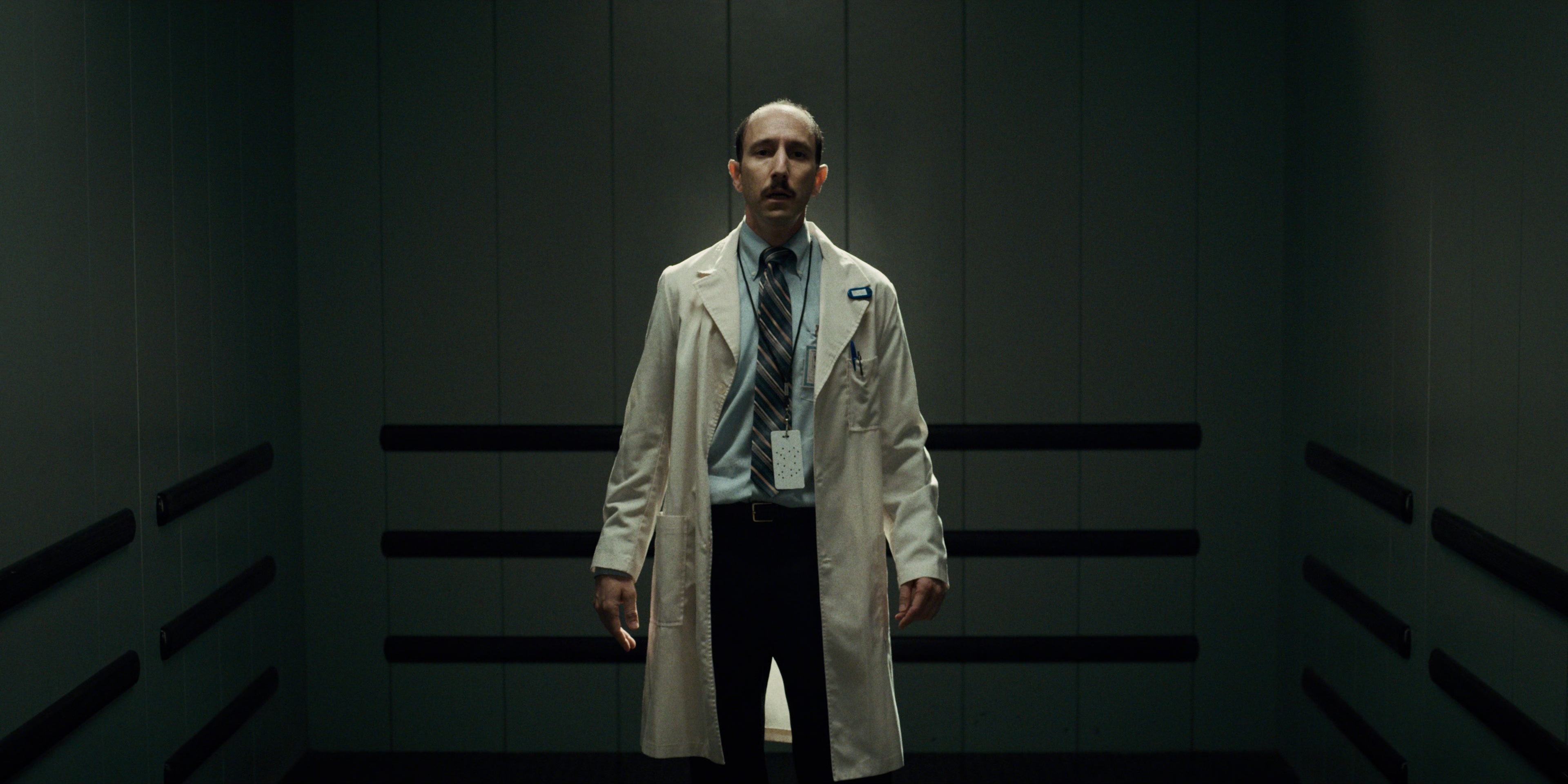 Stranger Things (2016), wide, 2.00:1 — film still