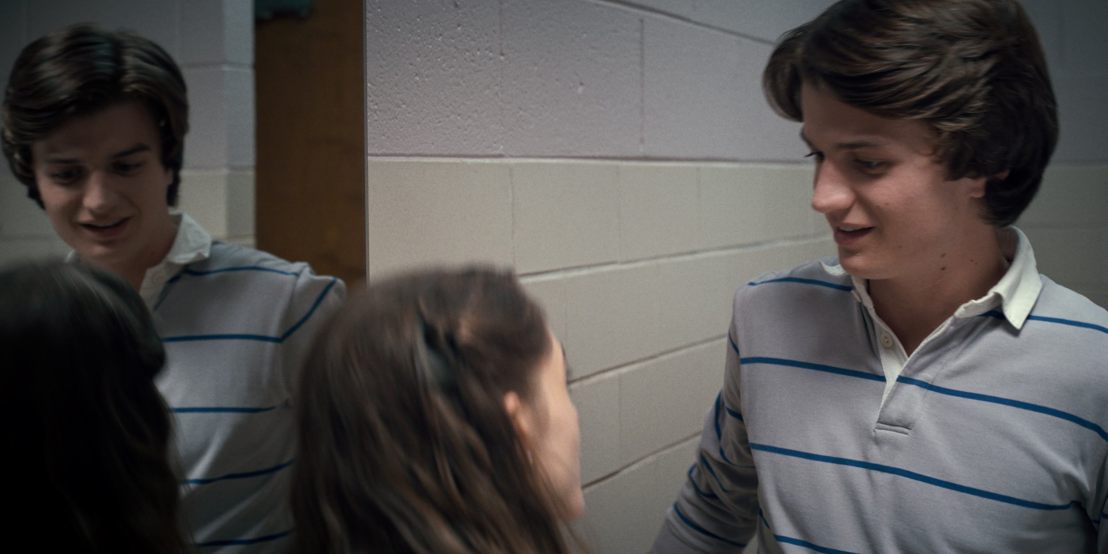 Stranger Things (2016), wide, 2.00:1 — film still