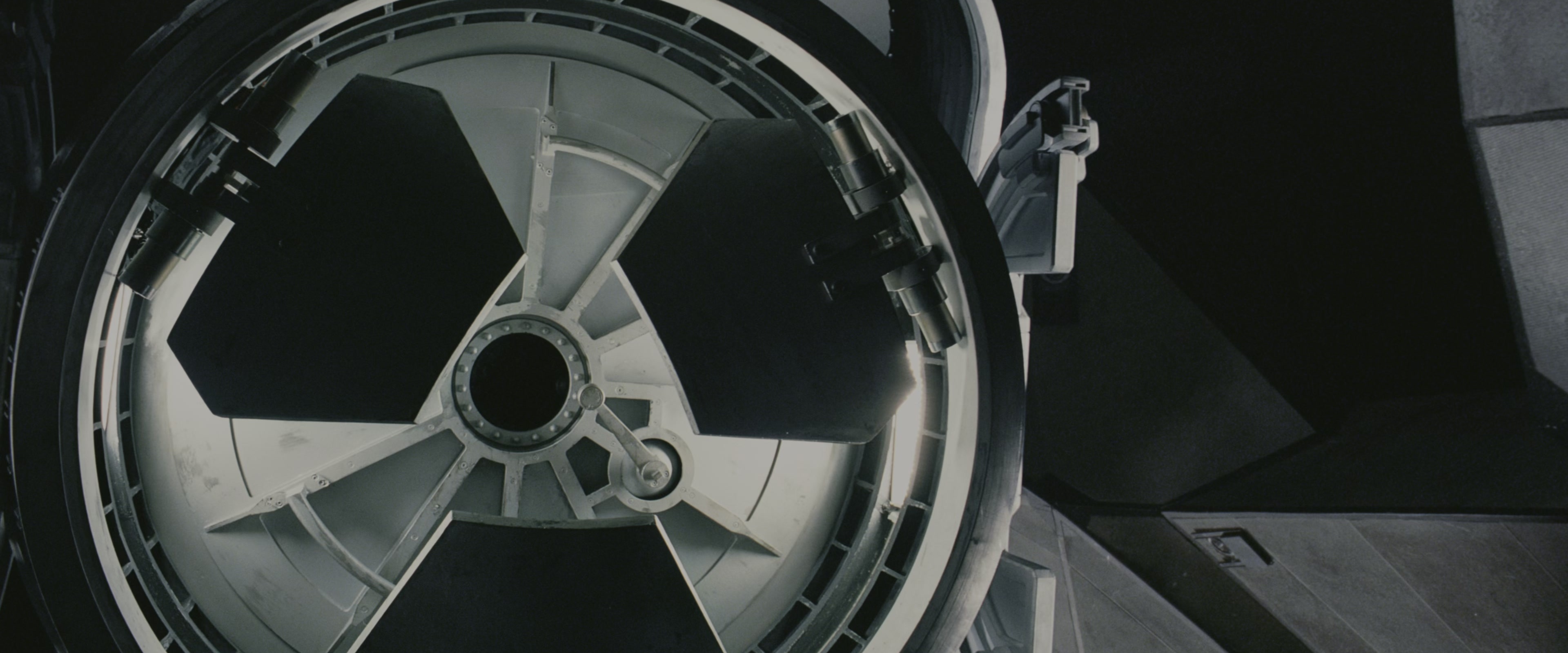 Interstellar (2014), wide, 2.40:1 — film still