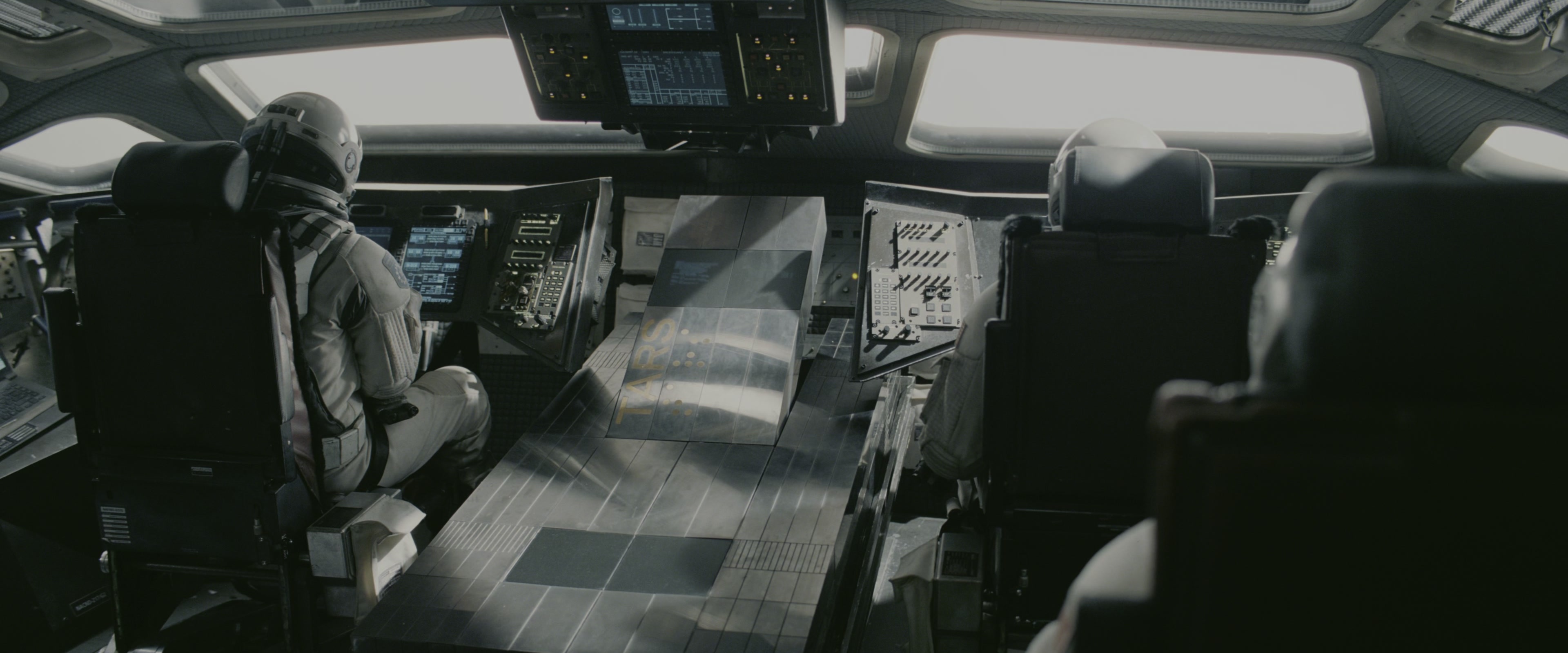 Interstellar (2014), wide, 2.40:1 — film still