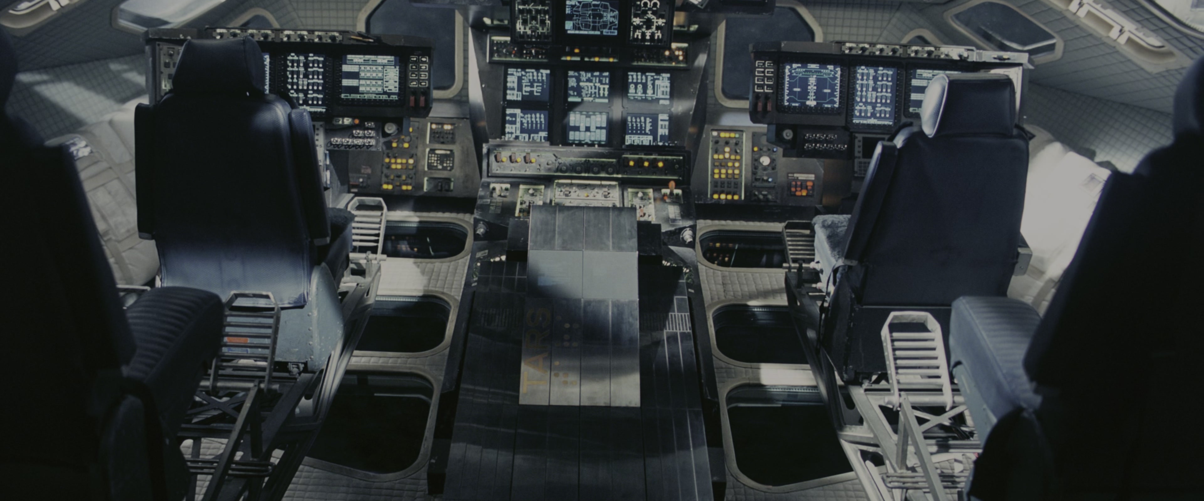 Interstellar (2014), wide, 2.40:1 — film still