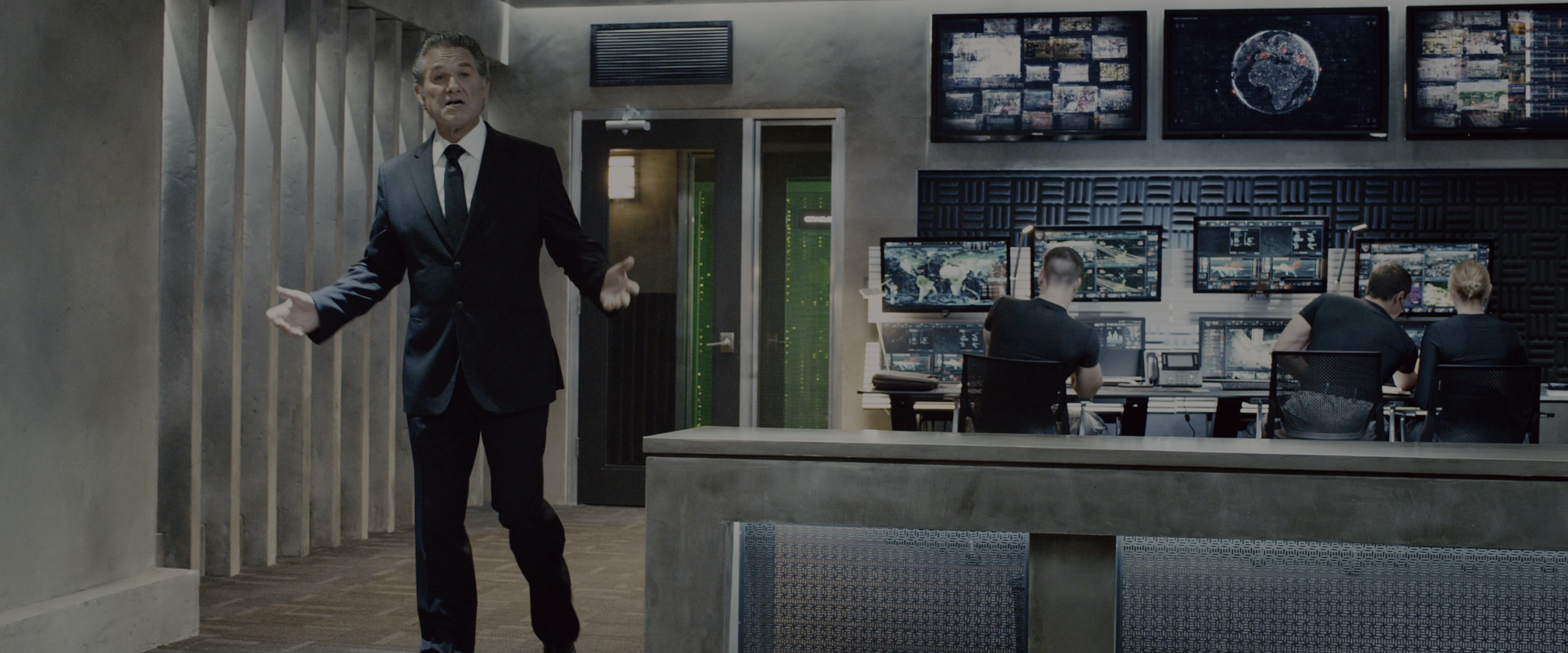 Fast & Furious 7 (2015), wide, 2.40:1 — film still