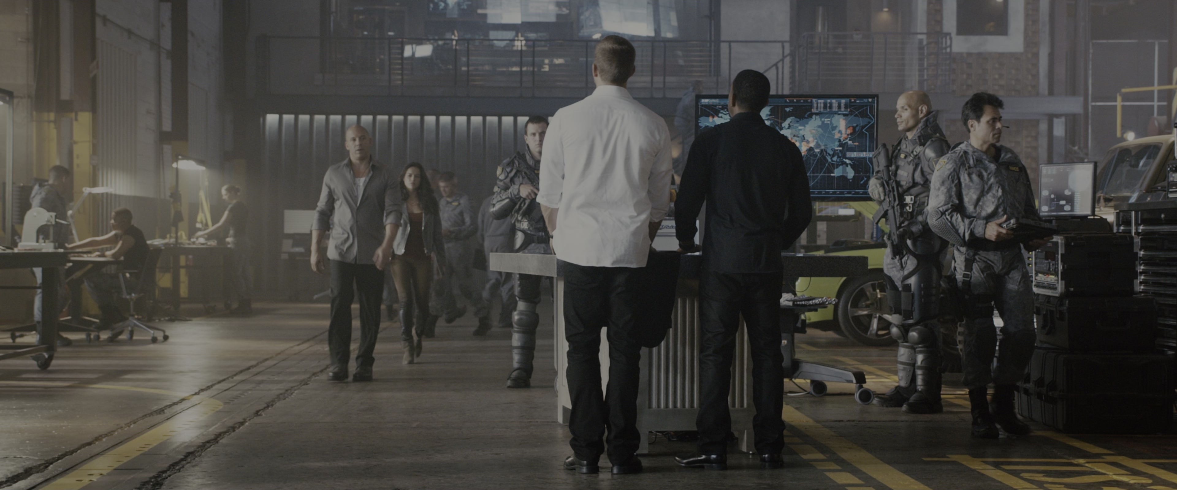 Fast & Furious 7 (2015), wide, 2.40:1 — film still