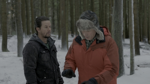 Wide shot frame from Daddy's Home 2 — walking, hat, hand