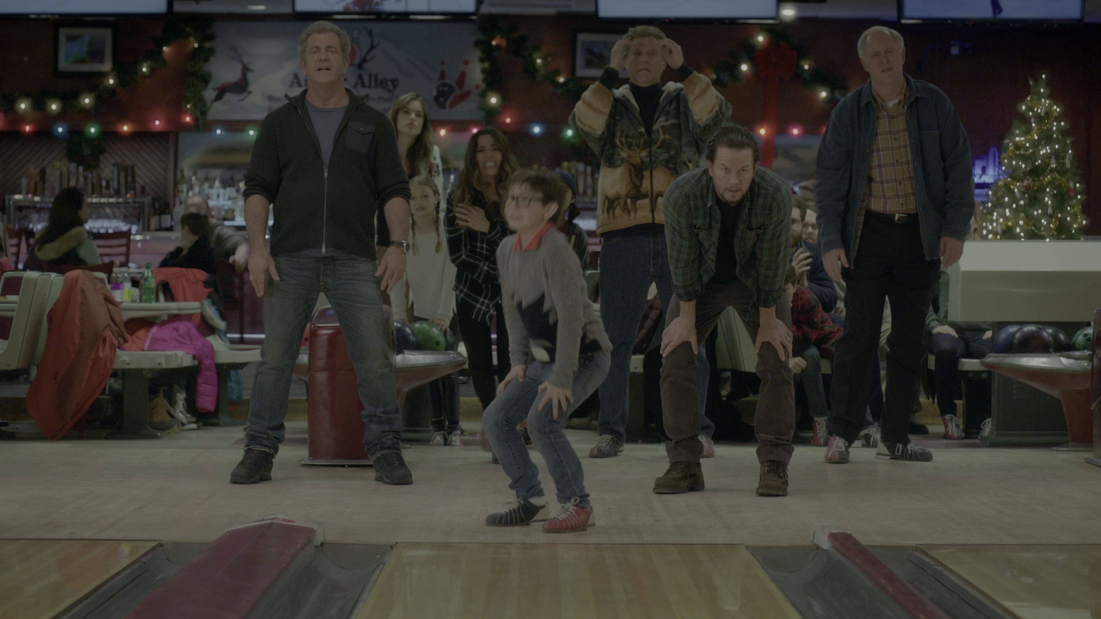Daddy's Home 2 (2017), wide, 1.78:1 — film still