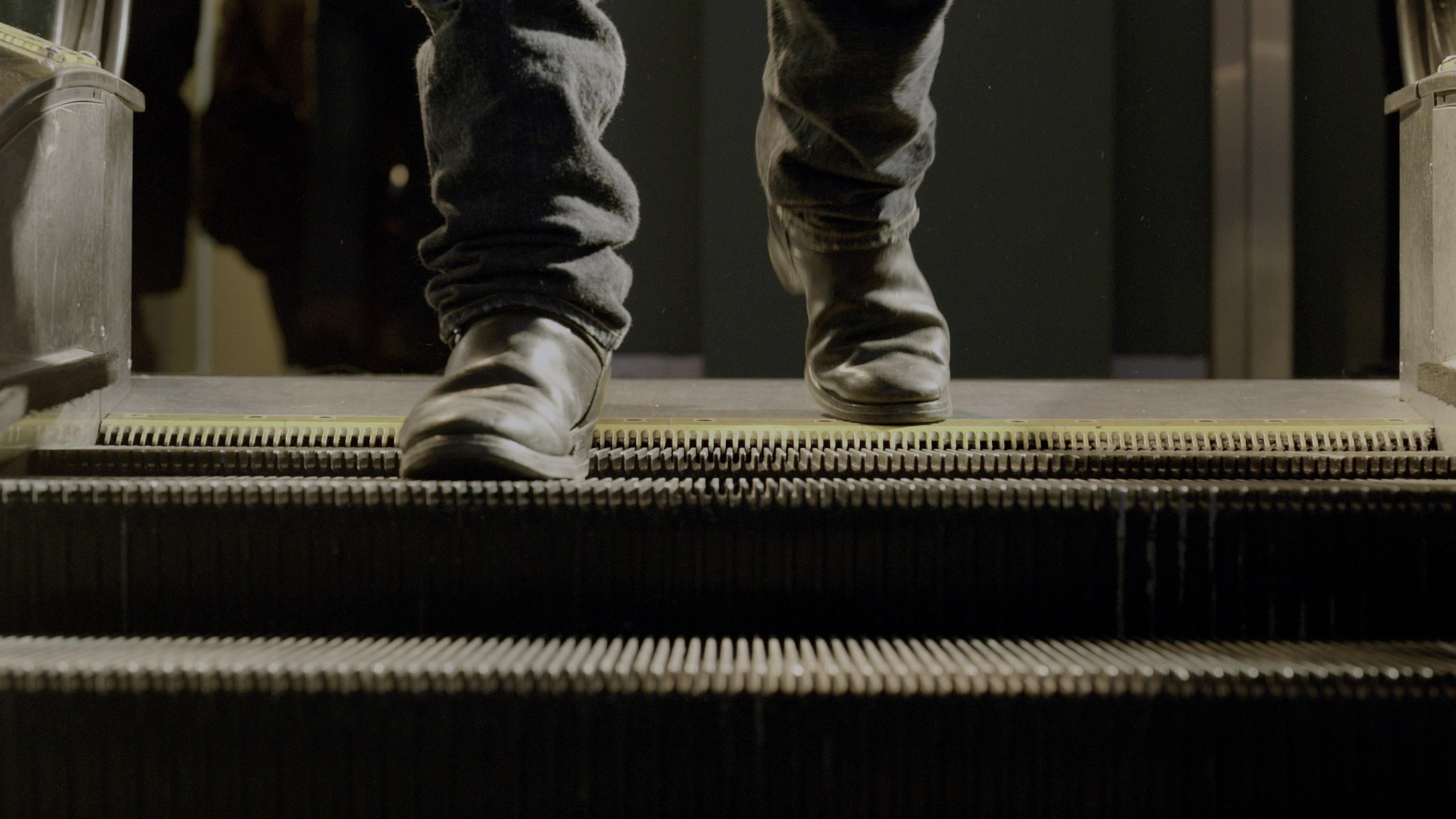 Daddy's Home (2015), wide, 1.78:1 — film still