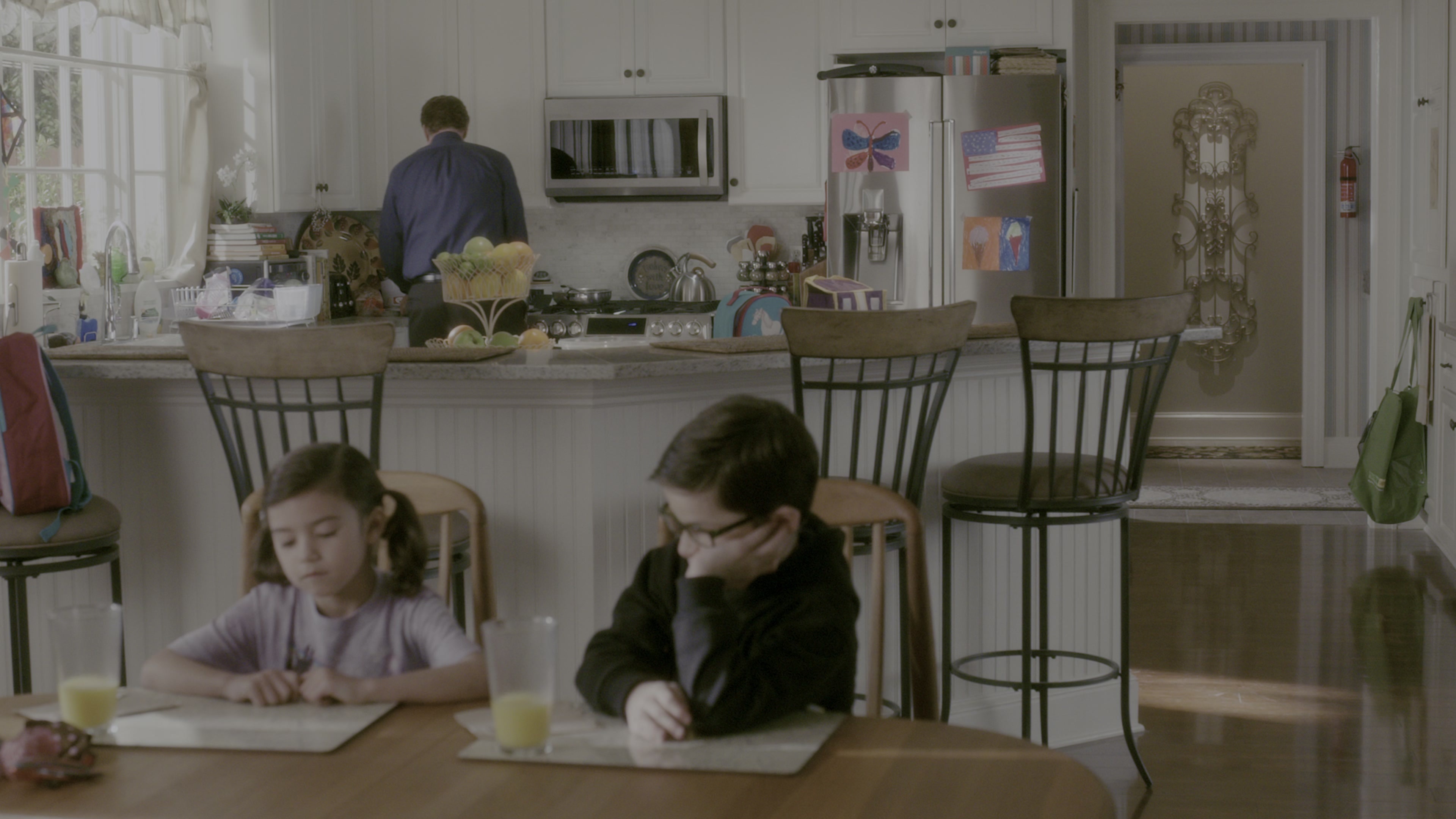 Daddy's Home (2015), wide, 1.78:1 — film still