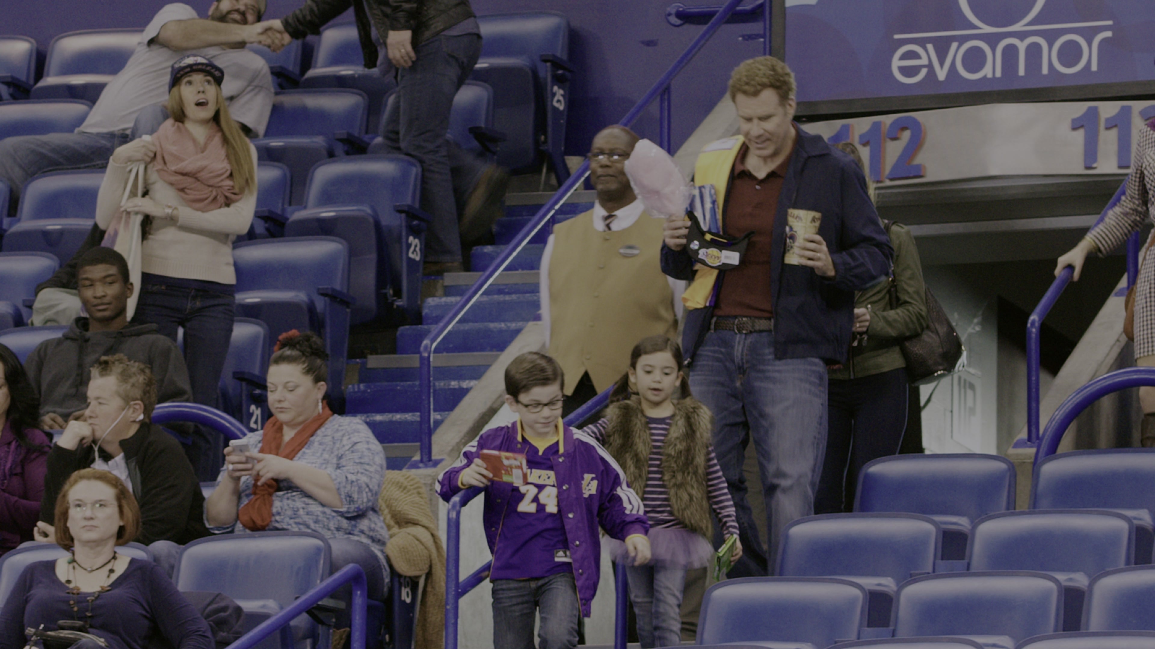 Daddy's Home (2015), wide, 1.78:1 — film still
