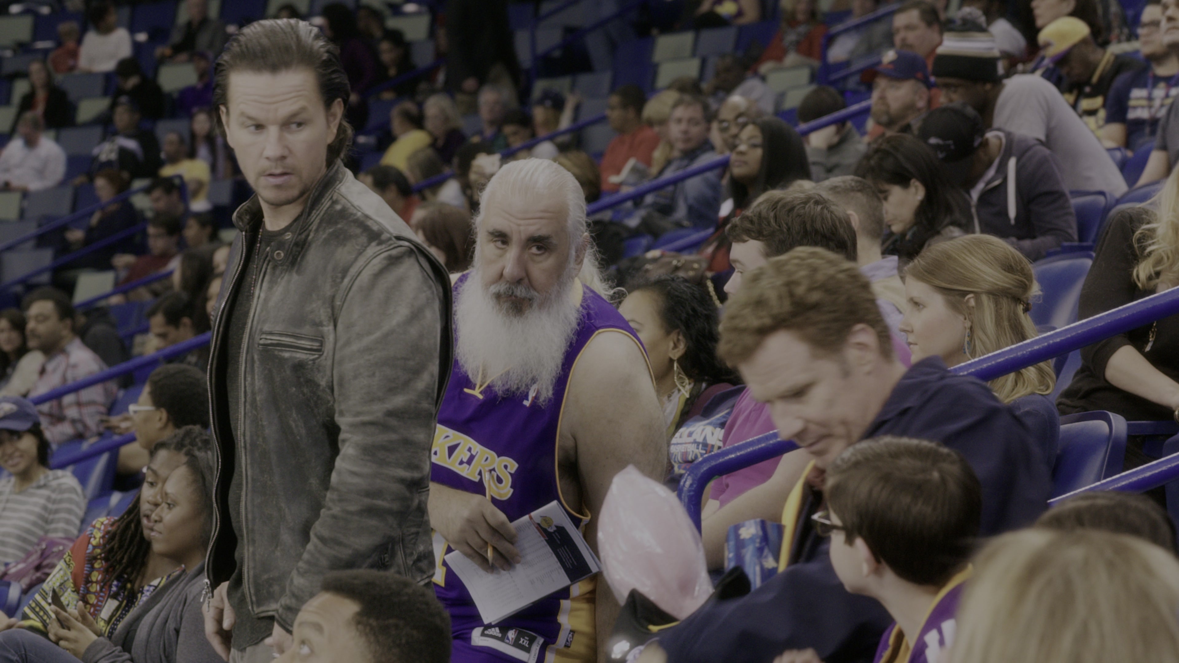 Daddy's Home (2015), wide, 1.78:1 — film still
