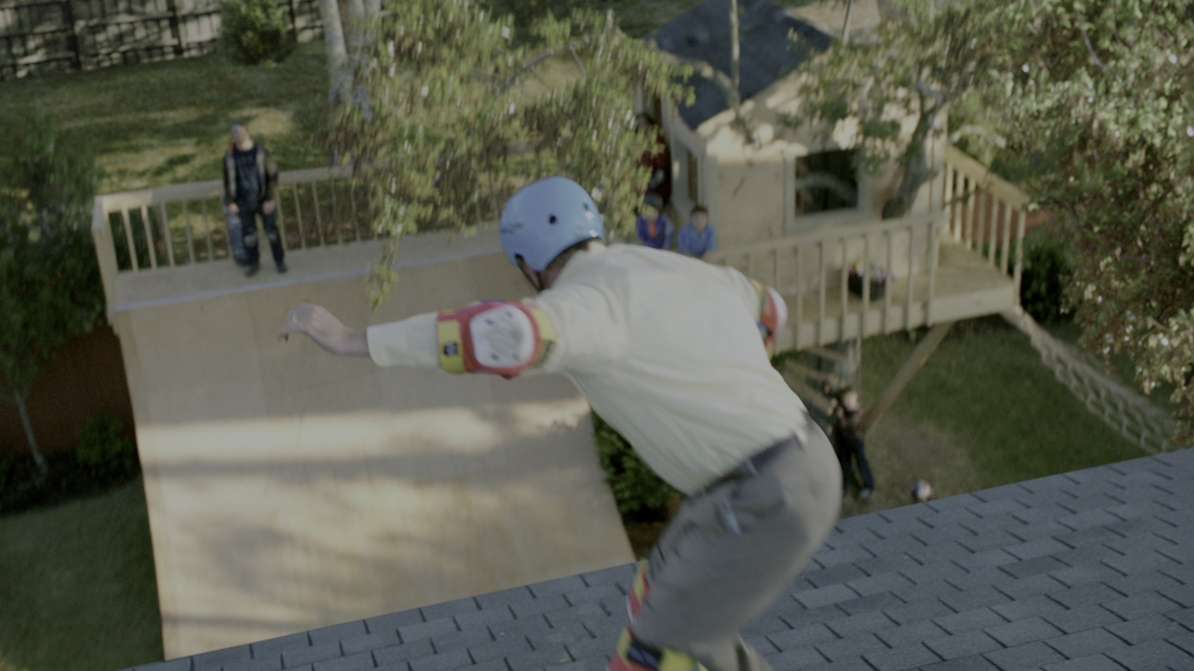 Daddy's Home (2015), wide, 1.78:1 — film still