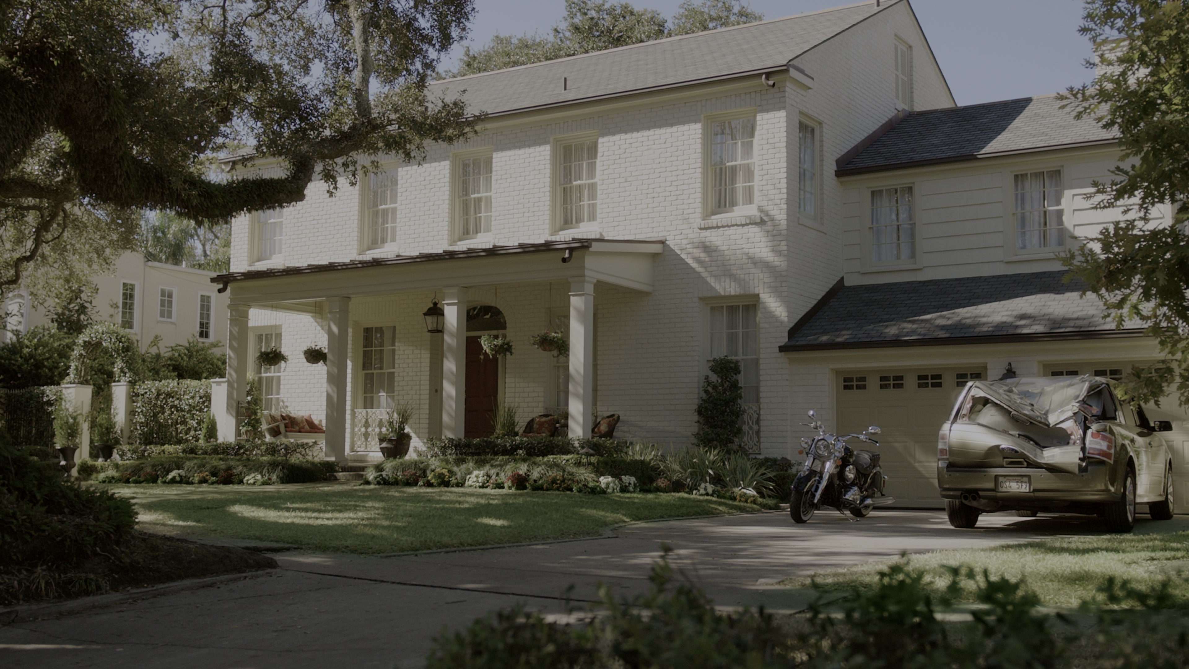 Daddy's Home (2015), wide, 1.78:1 — film still