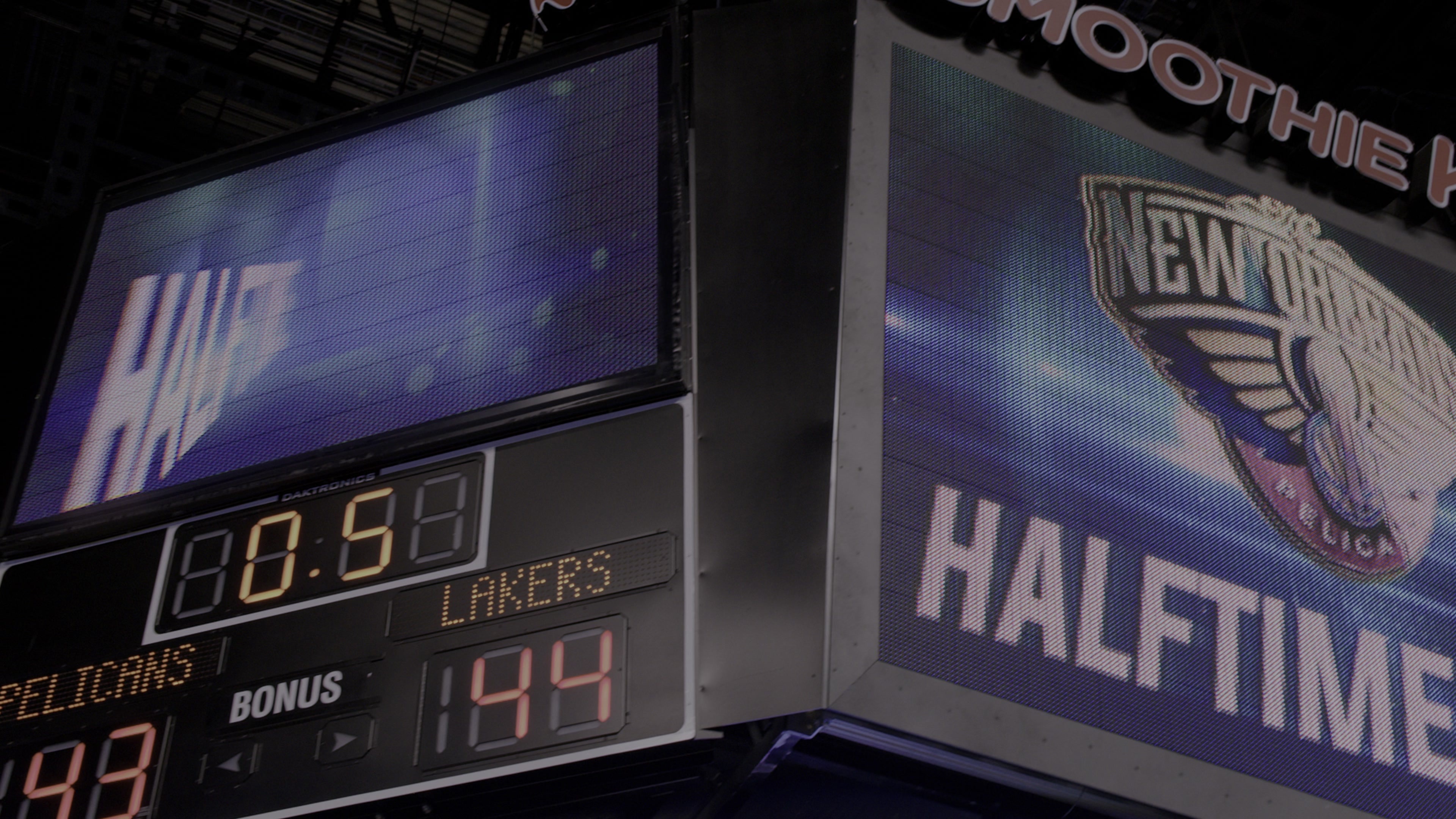Daddy's Home (2015), wide, 1.78:1 — film still
