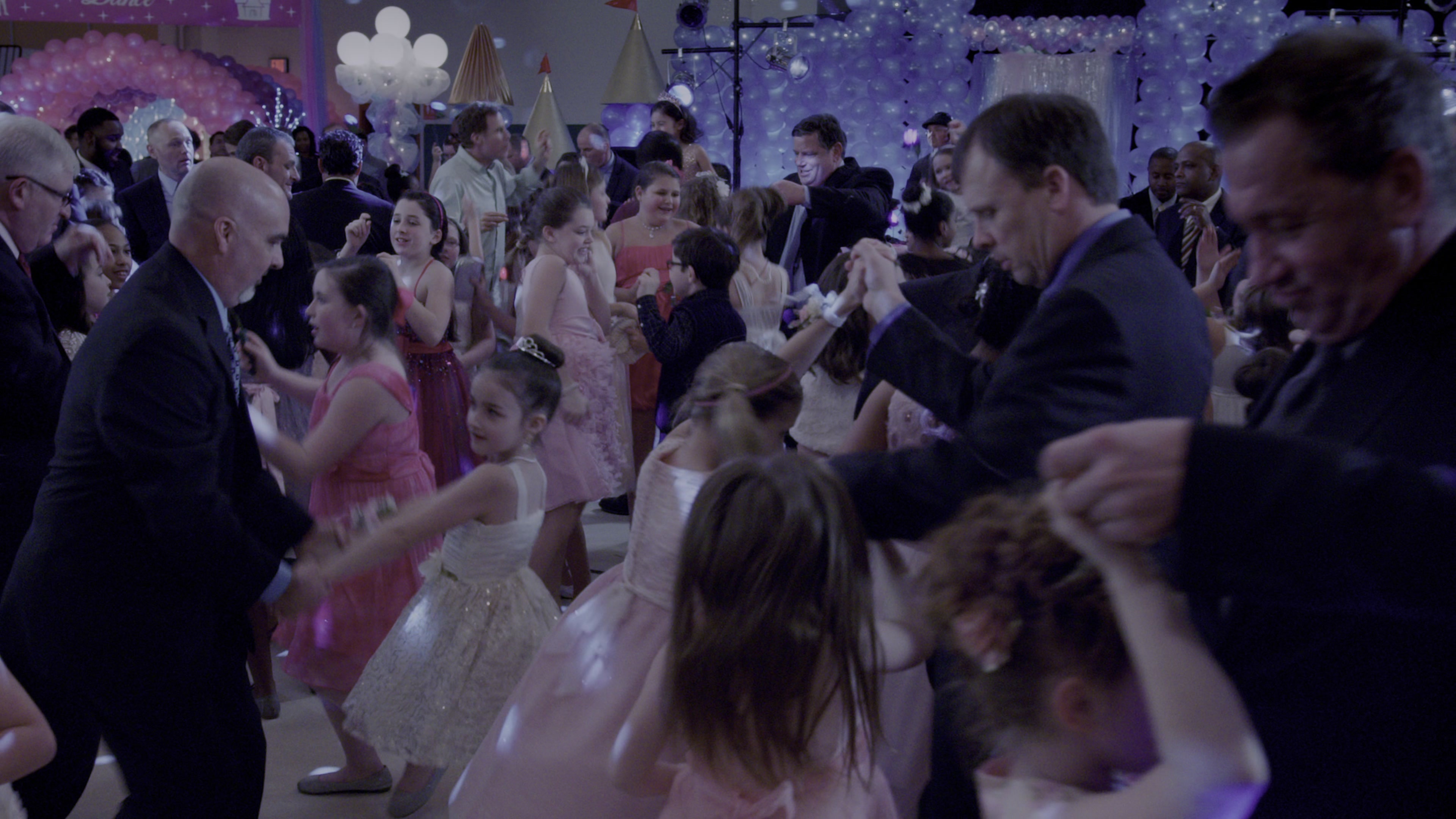 Daddy's Home (2015), wide, 1.78:1 — film still