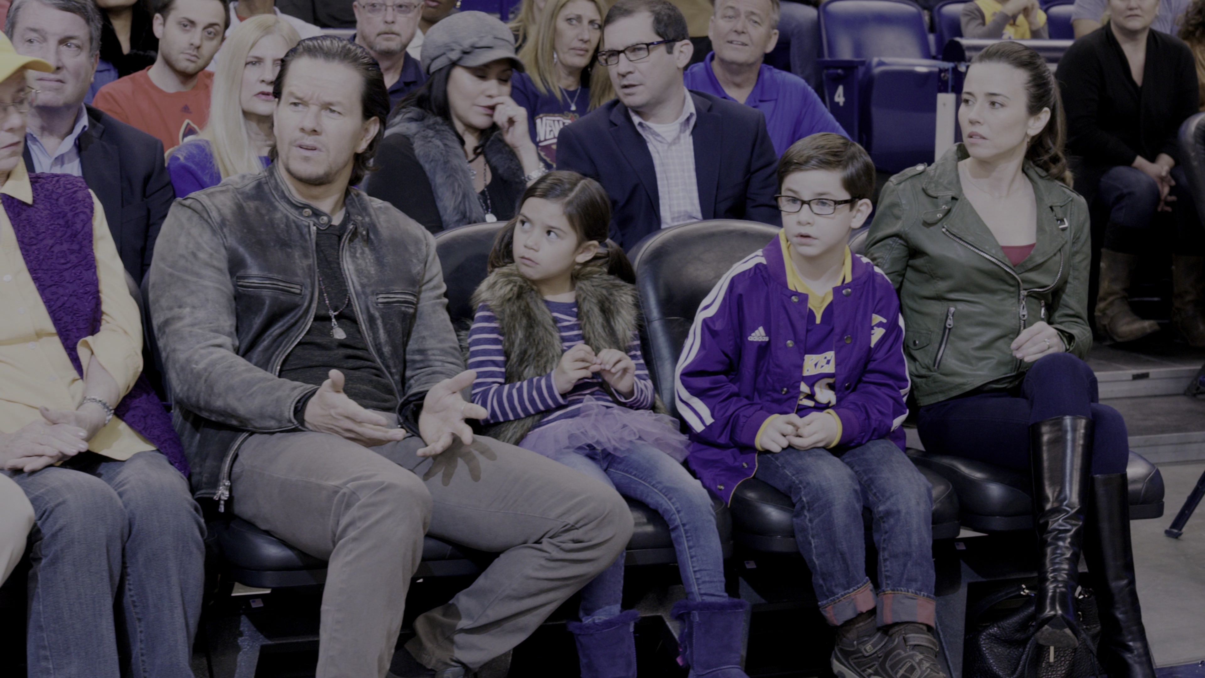 Daddy's Home (2015), wide, 1.78:1 — film still