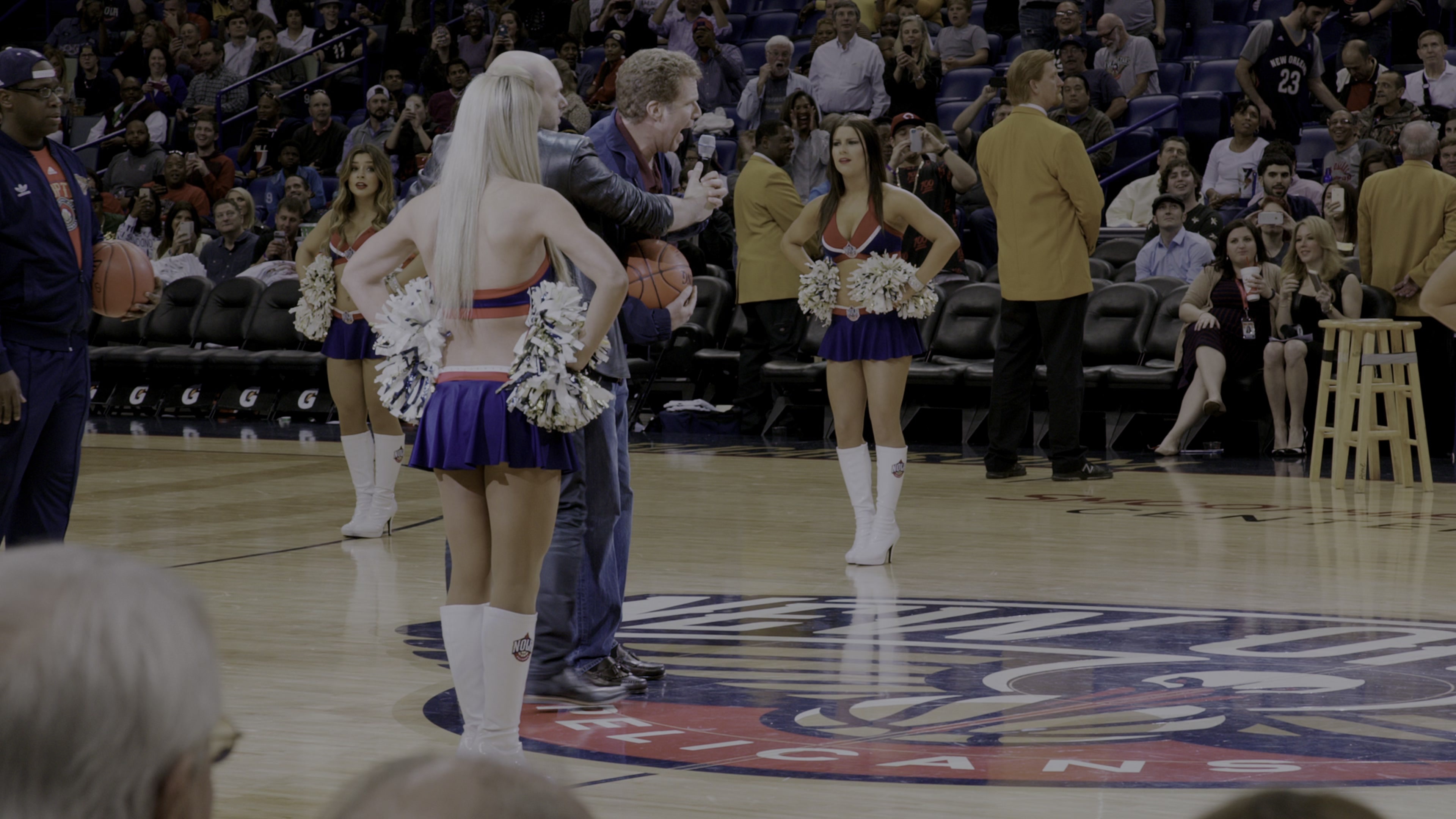 Daddy's Home (2015), wide, 1.78:1 — film still