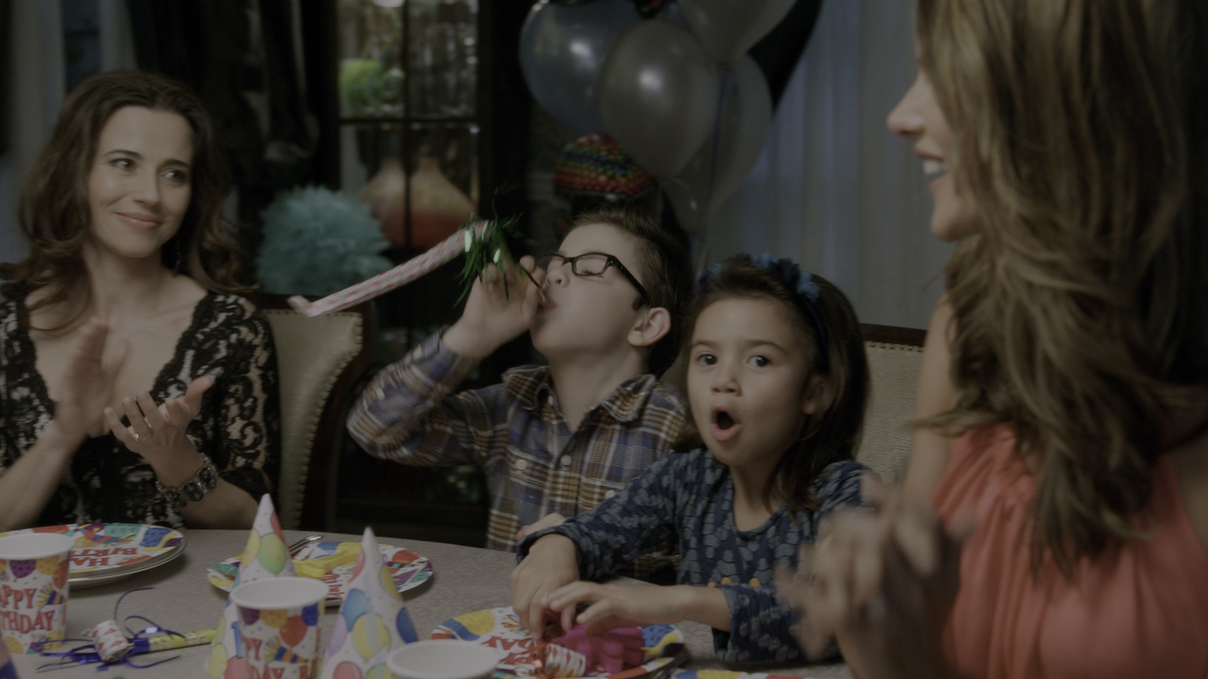 Daddy's Home (2015), wide, 1.78:1 — film still