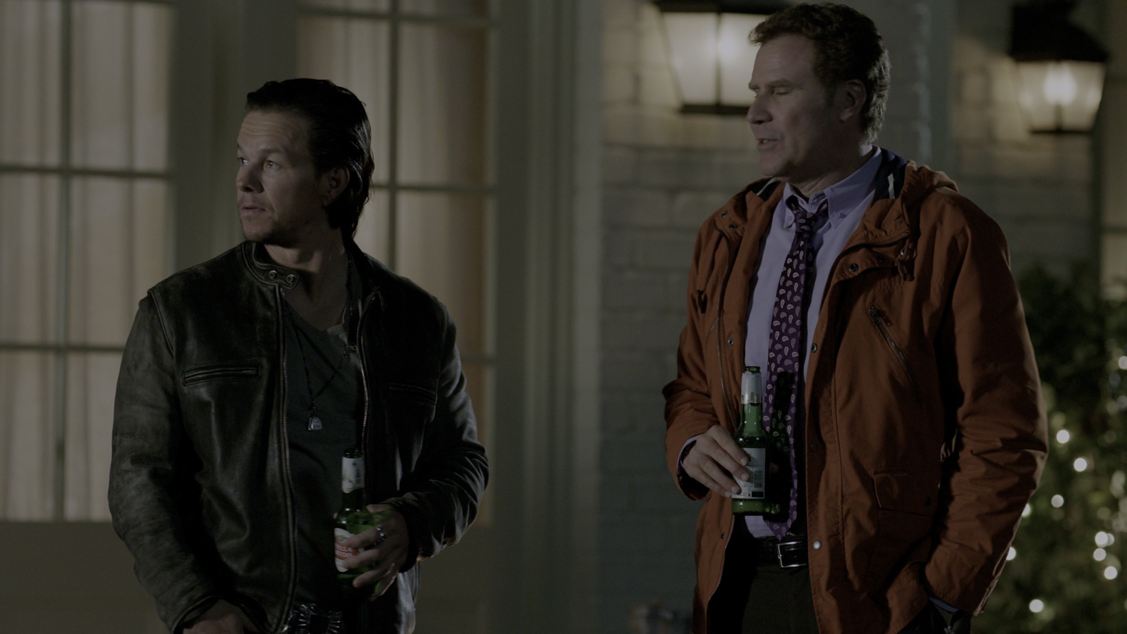 Daddy's Home (2015), wide, 1.78:1 — film still