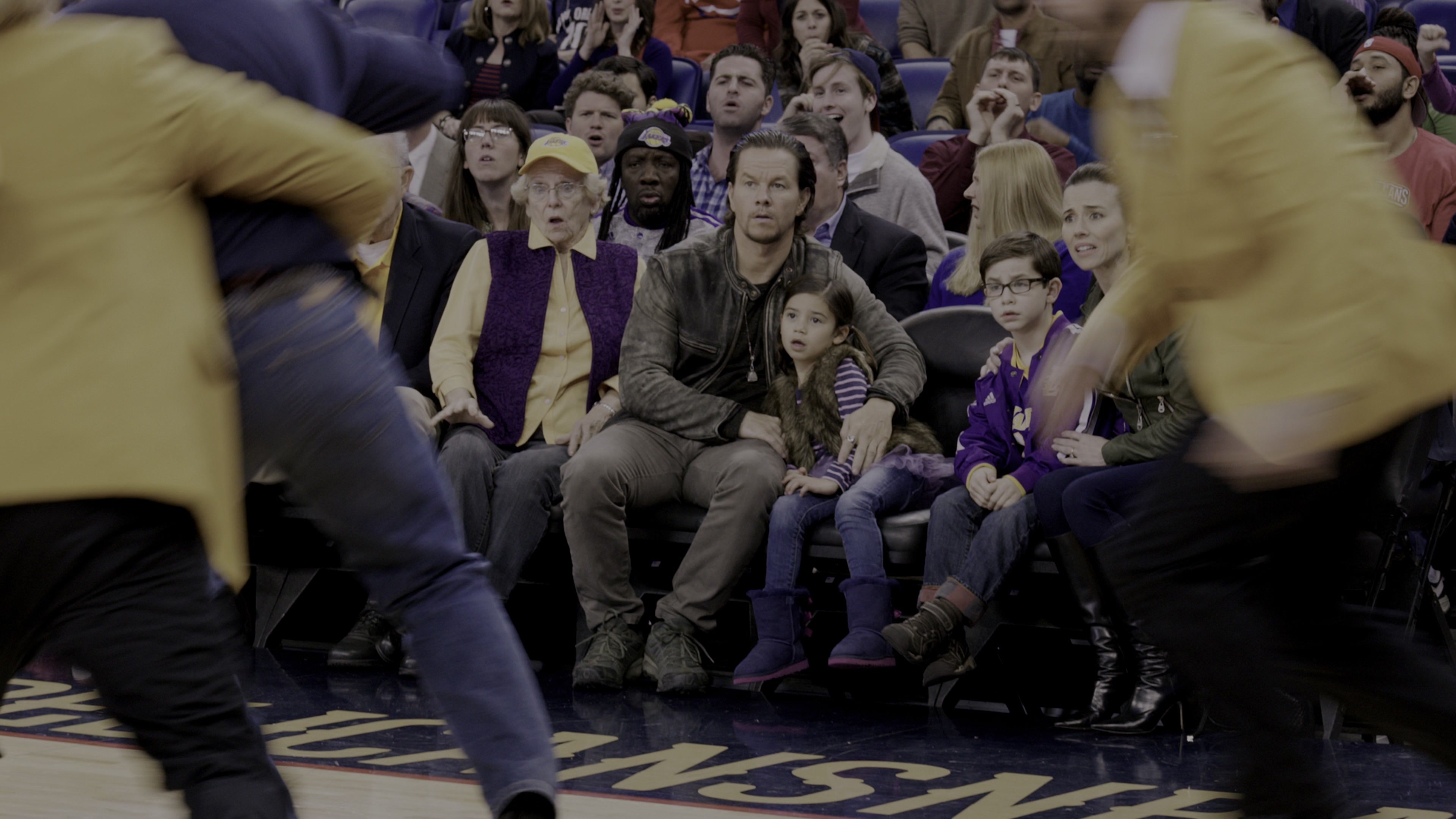 Daddy's Home (2015), wide, 1.78:1 — film still