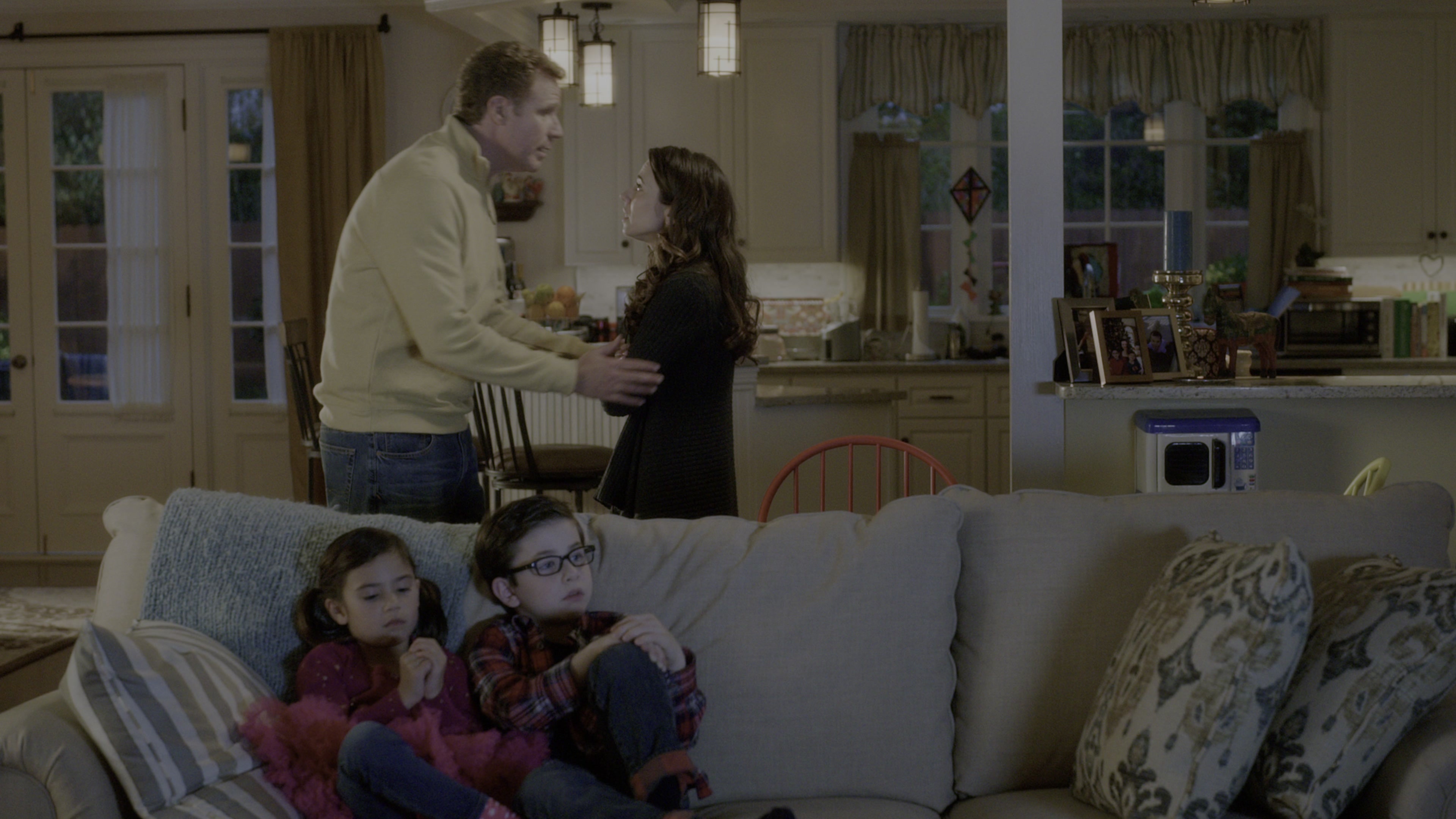 Daddy's Home (2015), wide, 1.78:1 — film still