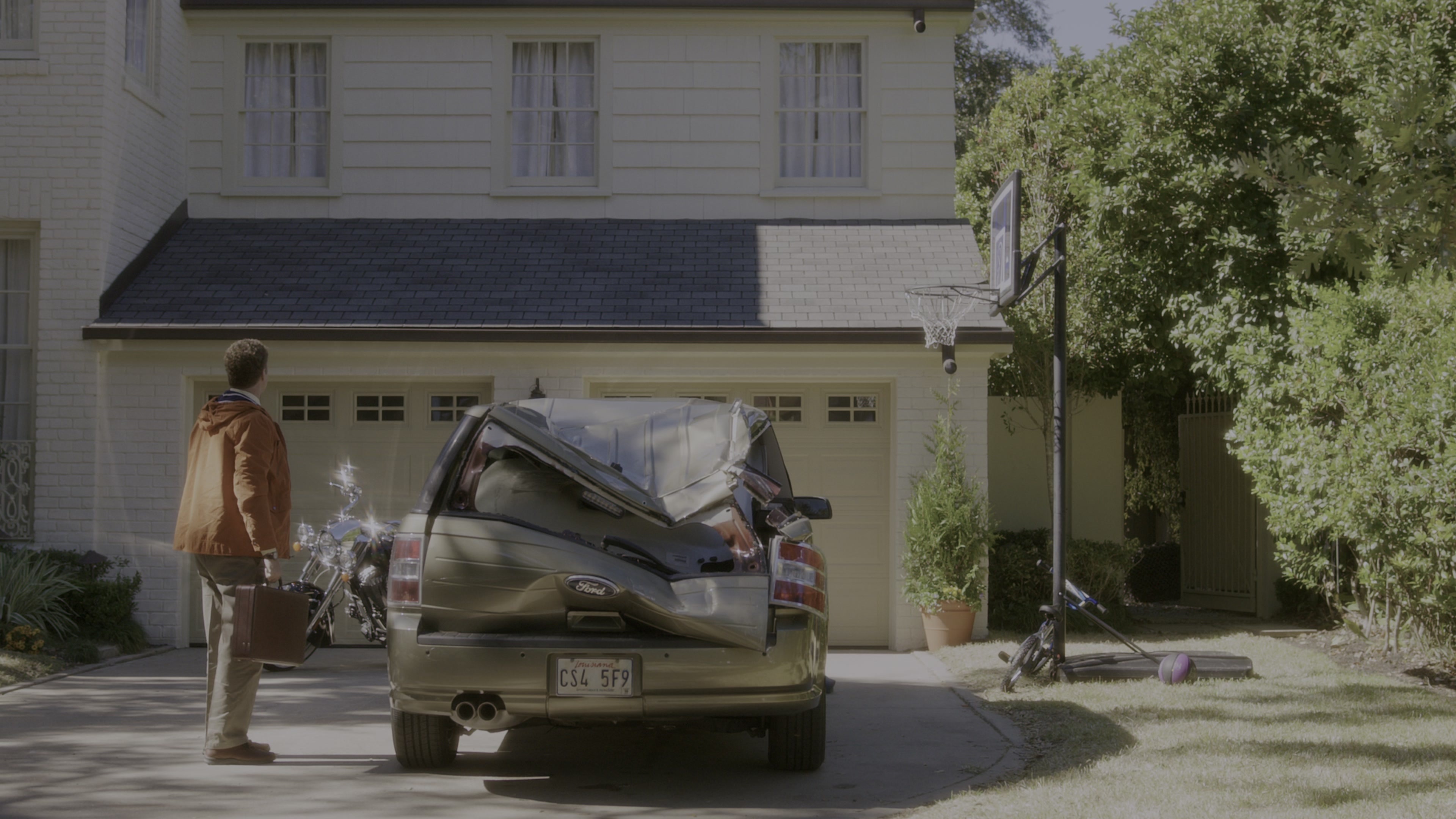 Daddy's Home (2015), wide, 1.78:1 — film still