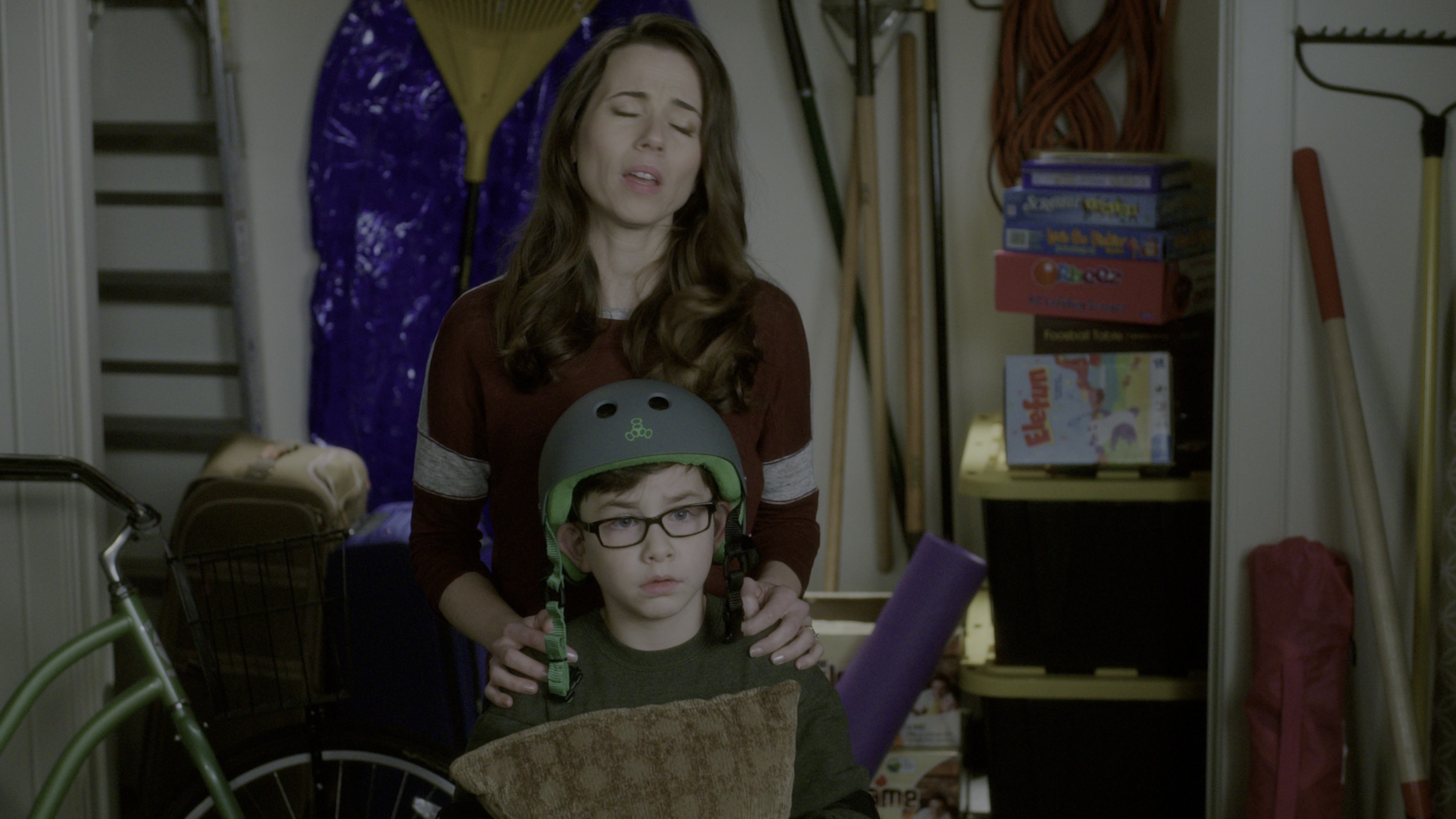 Daddy's Home (2015), wide, 1.78:1 — film still