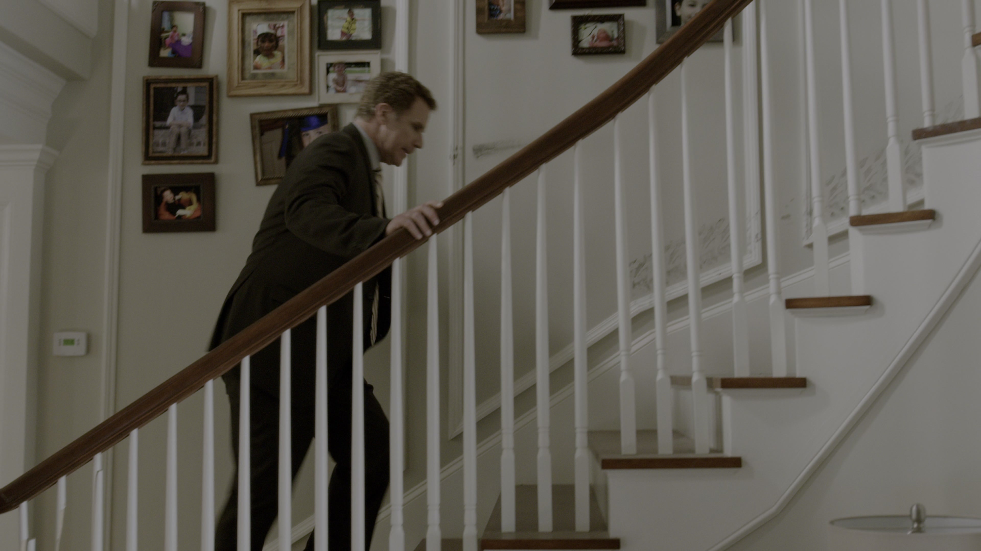 Daddy's Home (2015), wide, 1.78:1 — film still