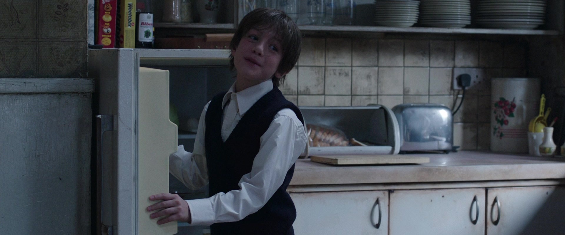 The Conjuring 2 (2016), wide, 2.40:1 — film still