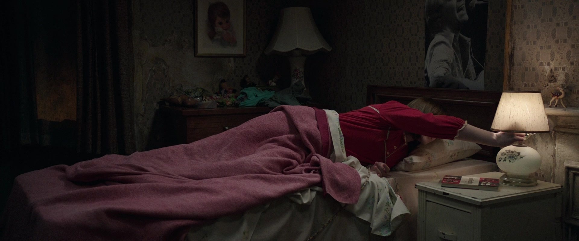 The Conjuring 2 (2016), wide, 2.40:1 — film still