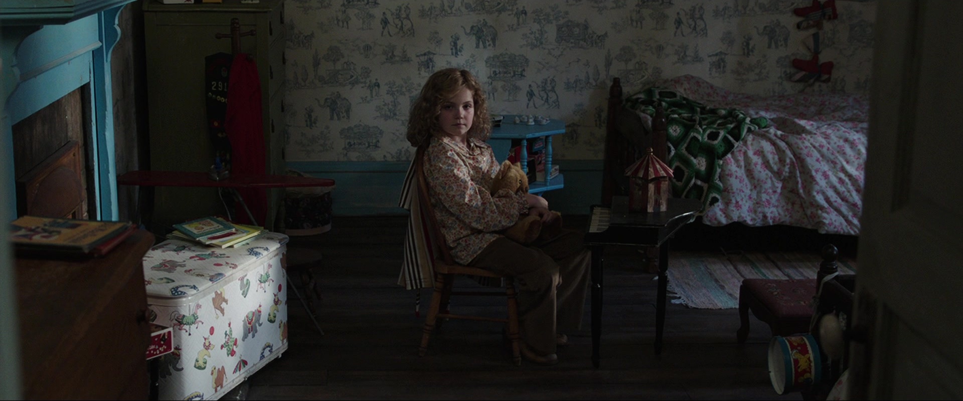 The Conjuring (2013), wide, 2.40:1 — film still