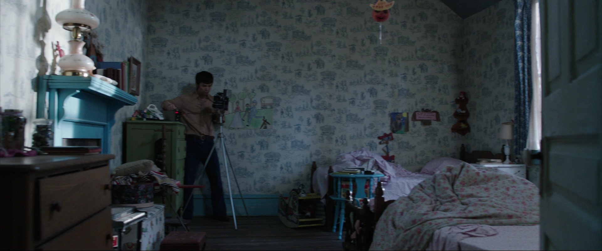 The Conjuring (2013), wide, 2.40:1 — film still