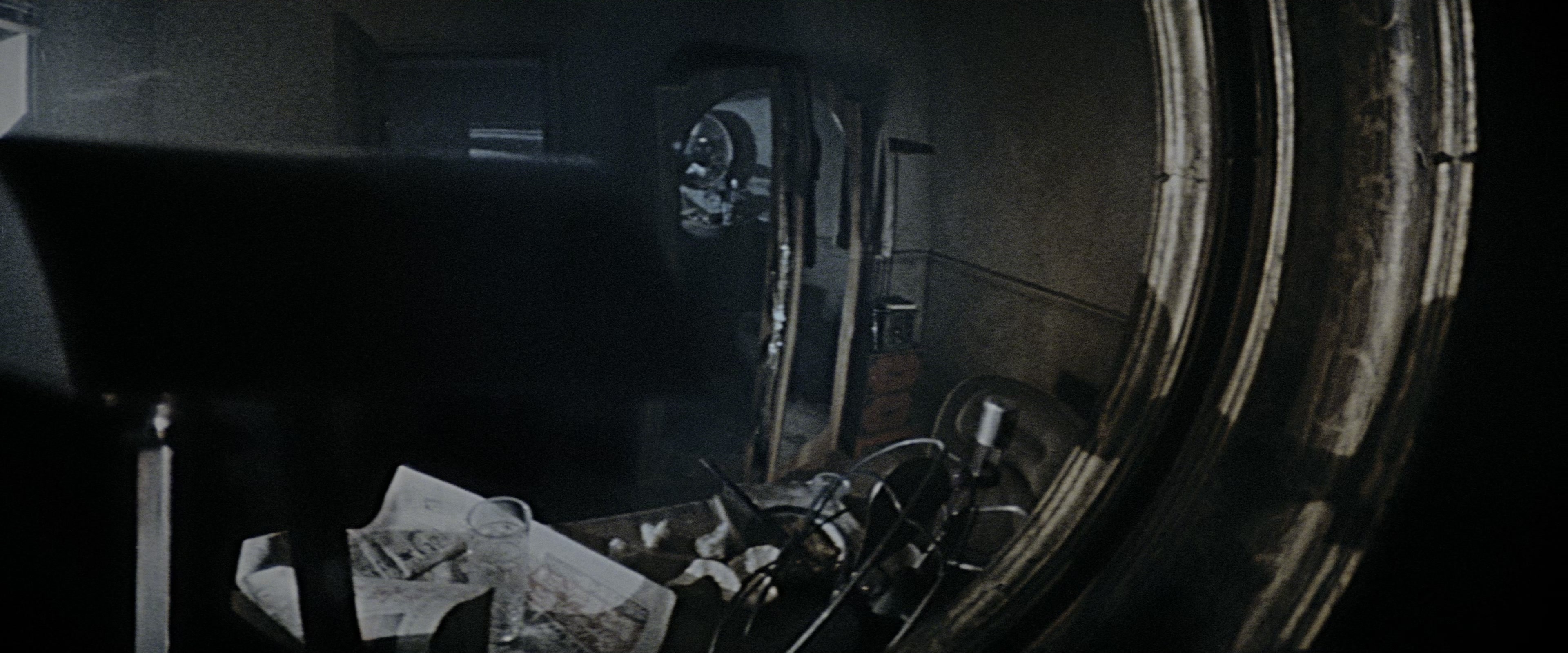 Blade Runner (1982), wide, 2.40:1 — film still