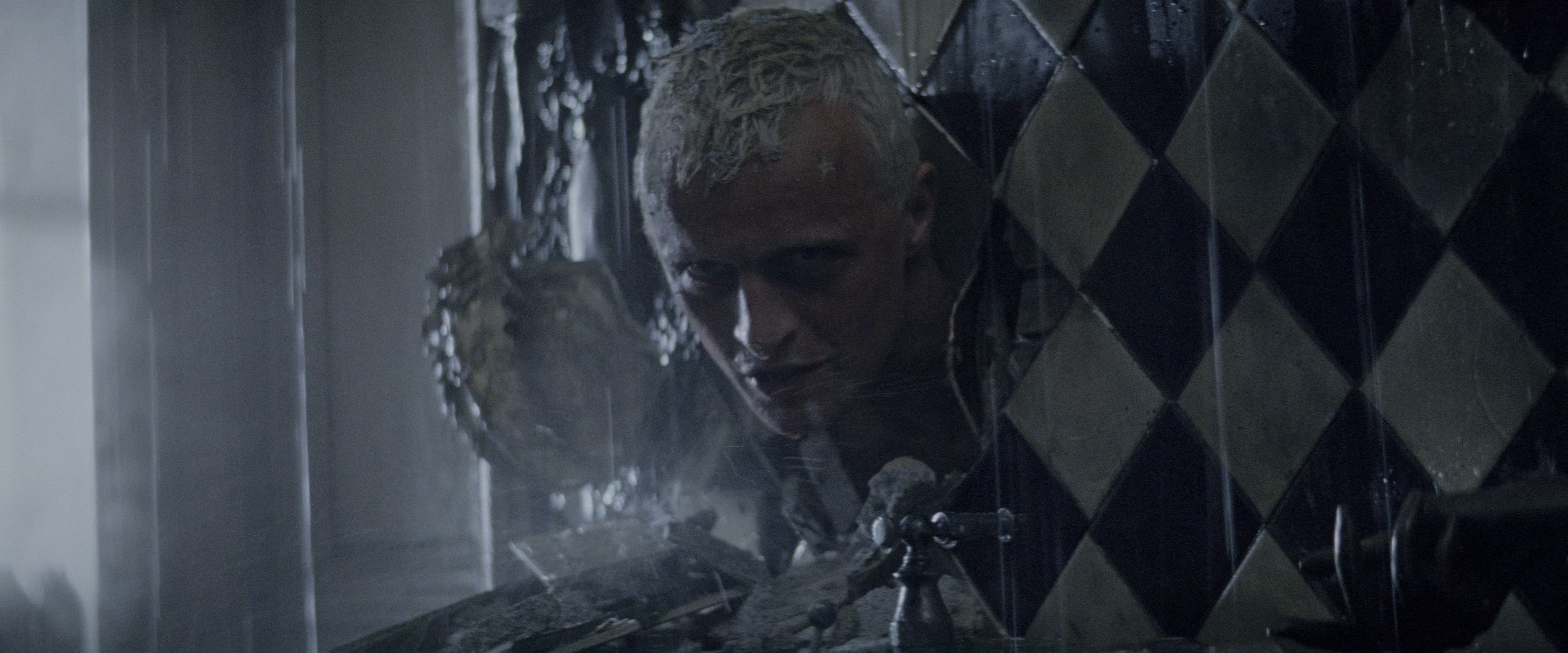 Blade Runner (1982), wide, 2.40:1 — film still