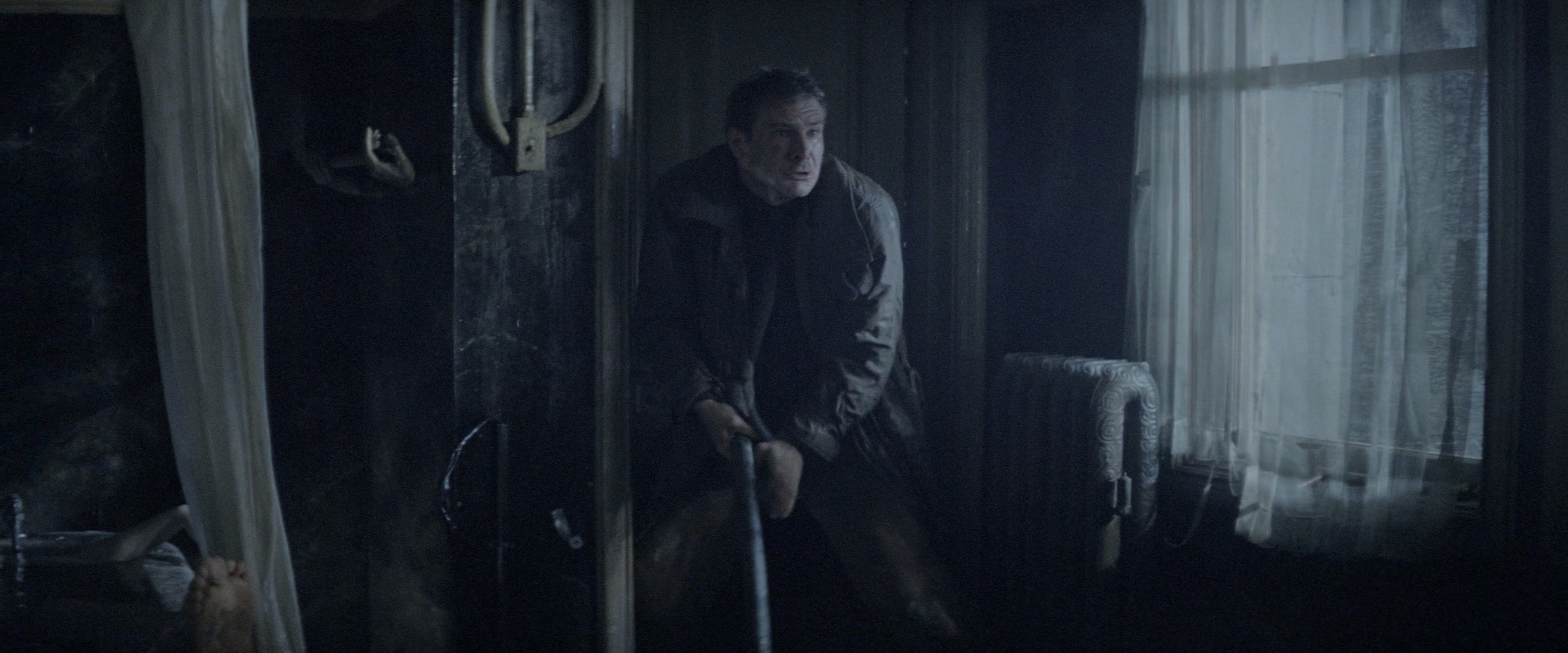Blade Runner (1982), wide, 2.40:1 — film still