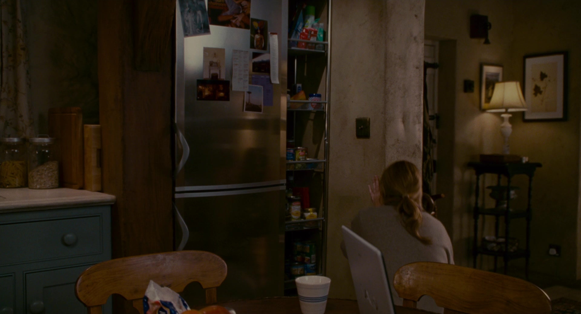 The Holiday (2006), wide, 1.85:1 — film still