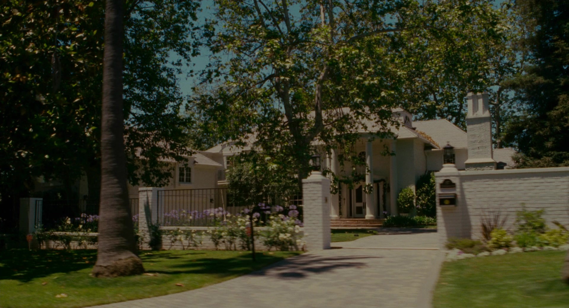 The Holiday (2006), wide, 1.85:1 — film still