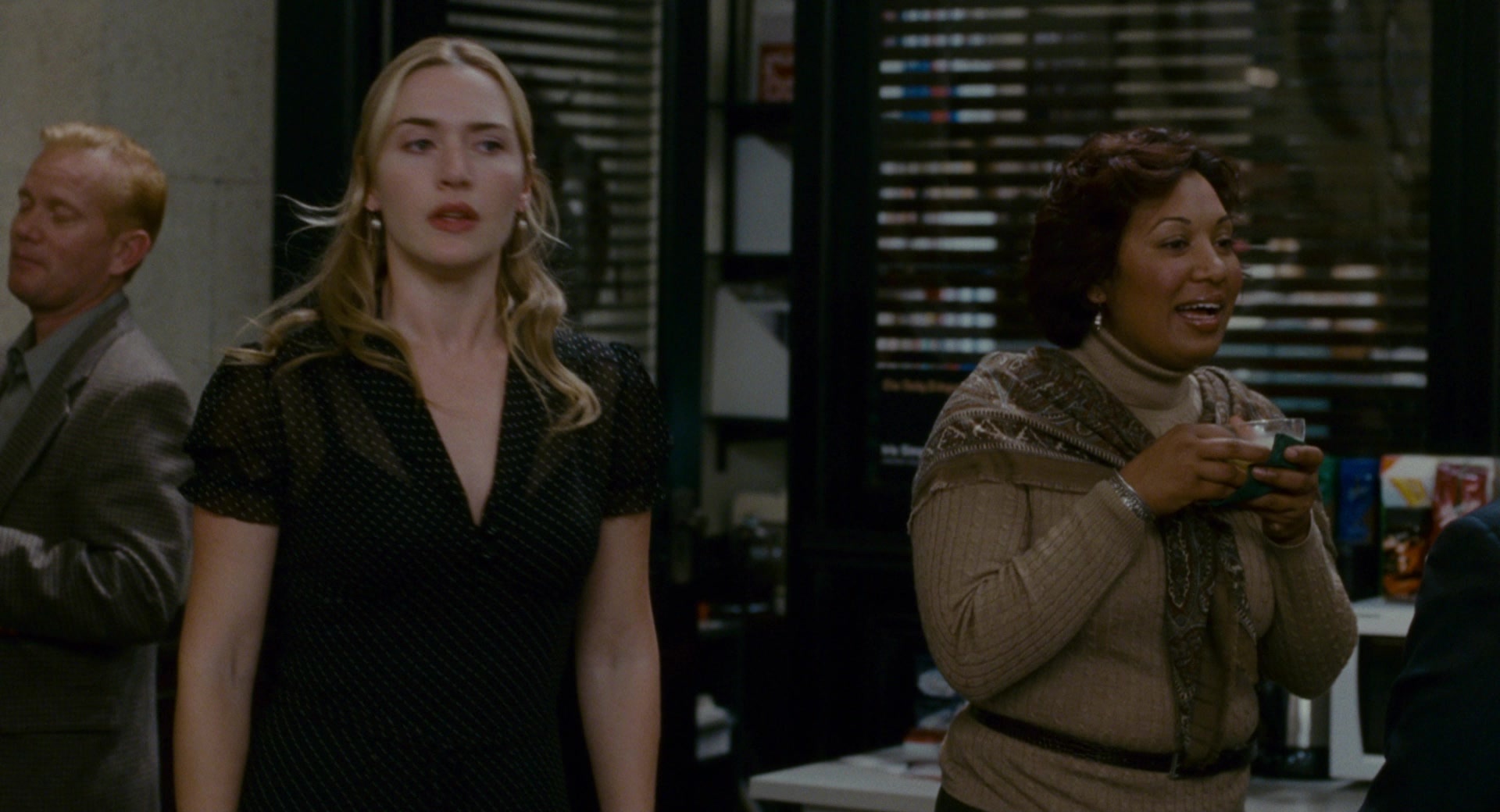 The Holiday (2006), wide, 1.85:1 — film still