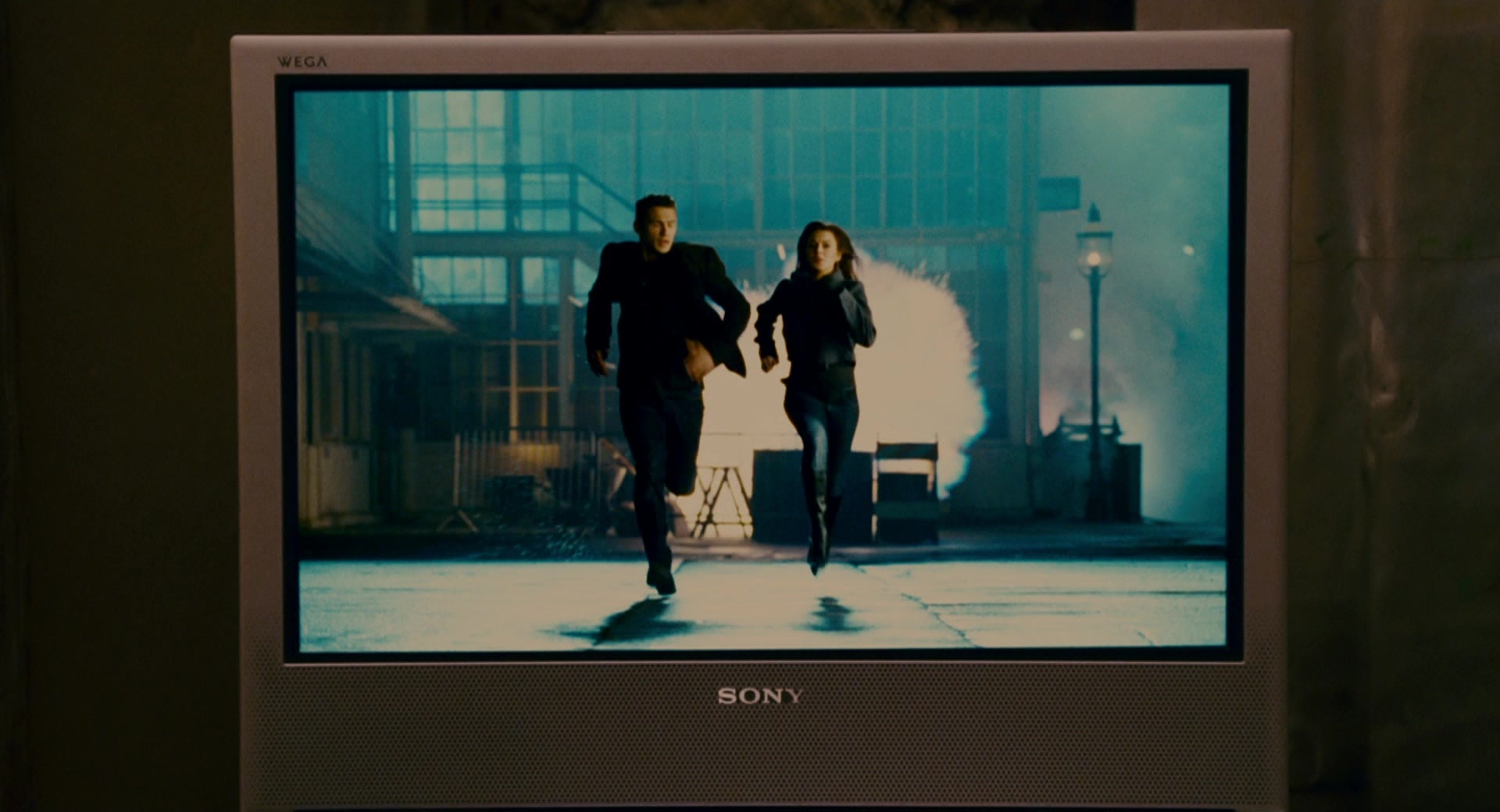 The Holiday (2006), wide, 1.85:1 — film still